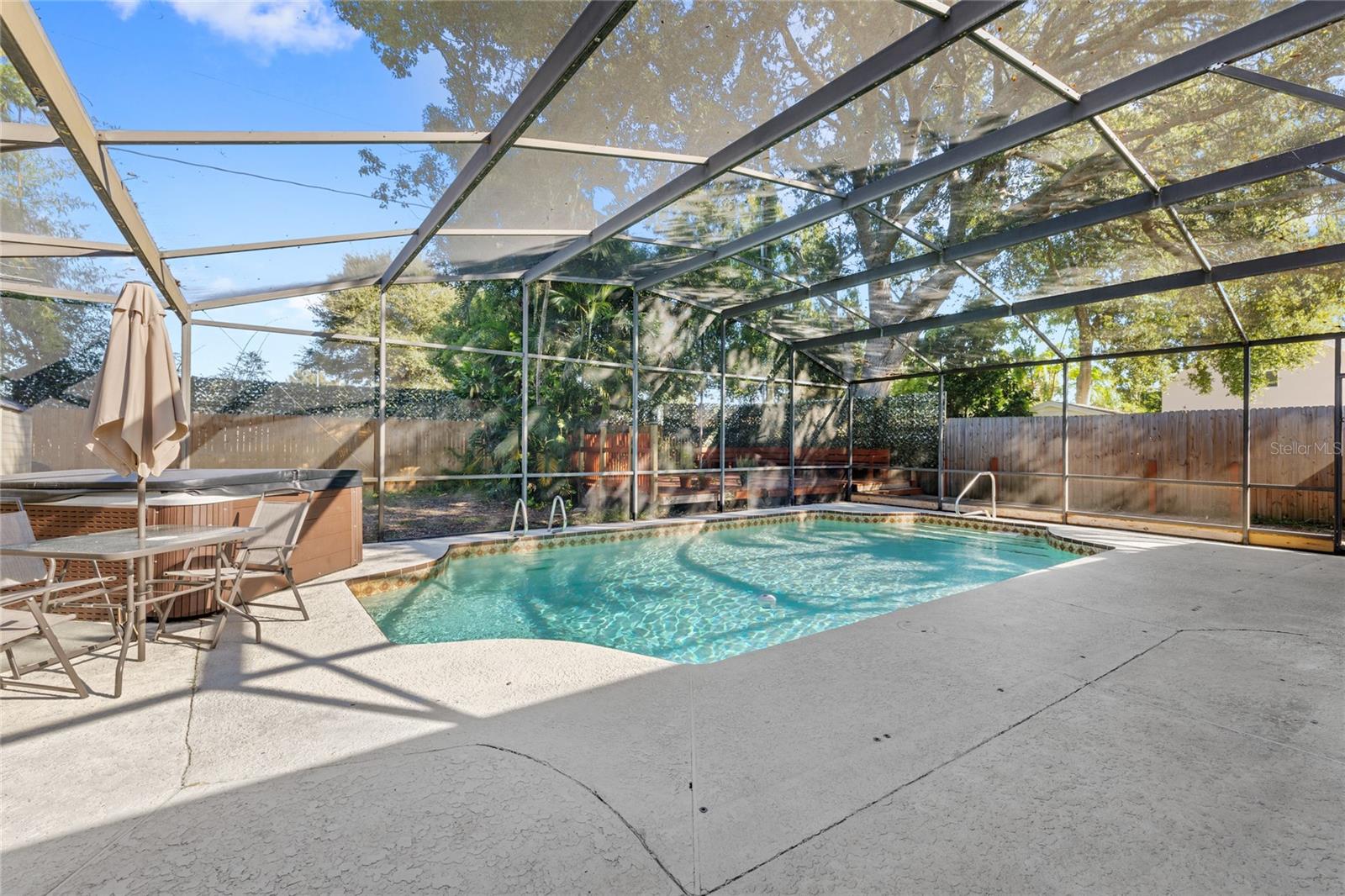 Image 29 of 38 For 807 Silver Drive