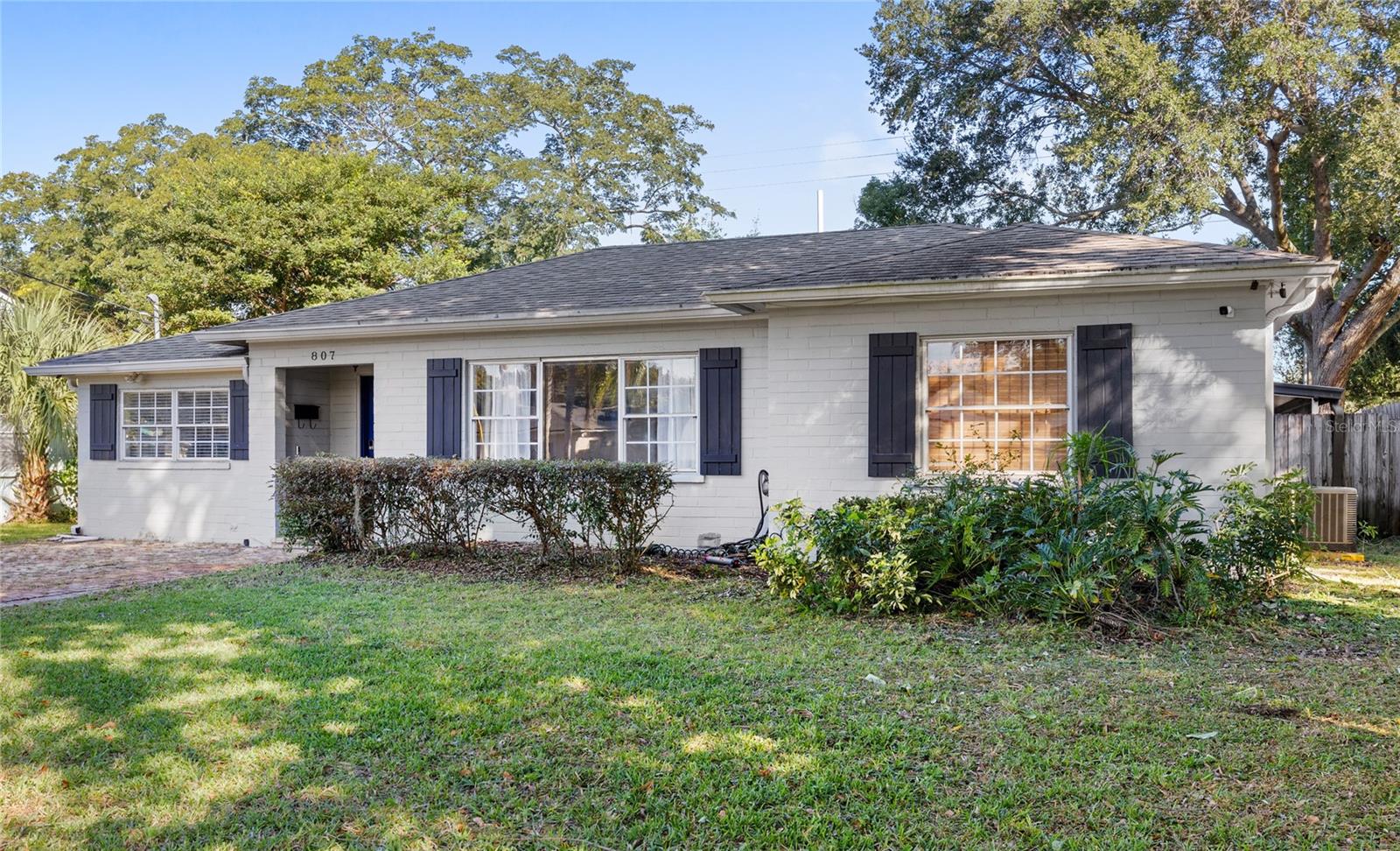 Image 3 of 38 For 807 Silver Drive