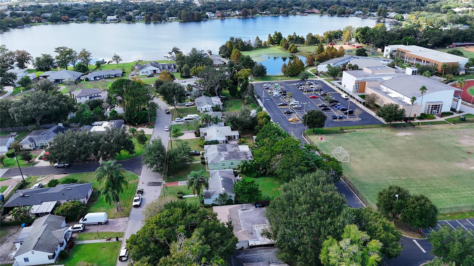 Image 33 of 38 For 807 Silver Drive