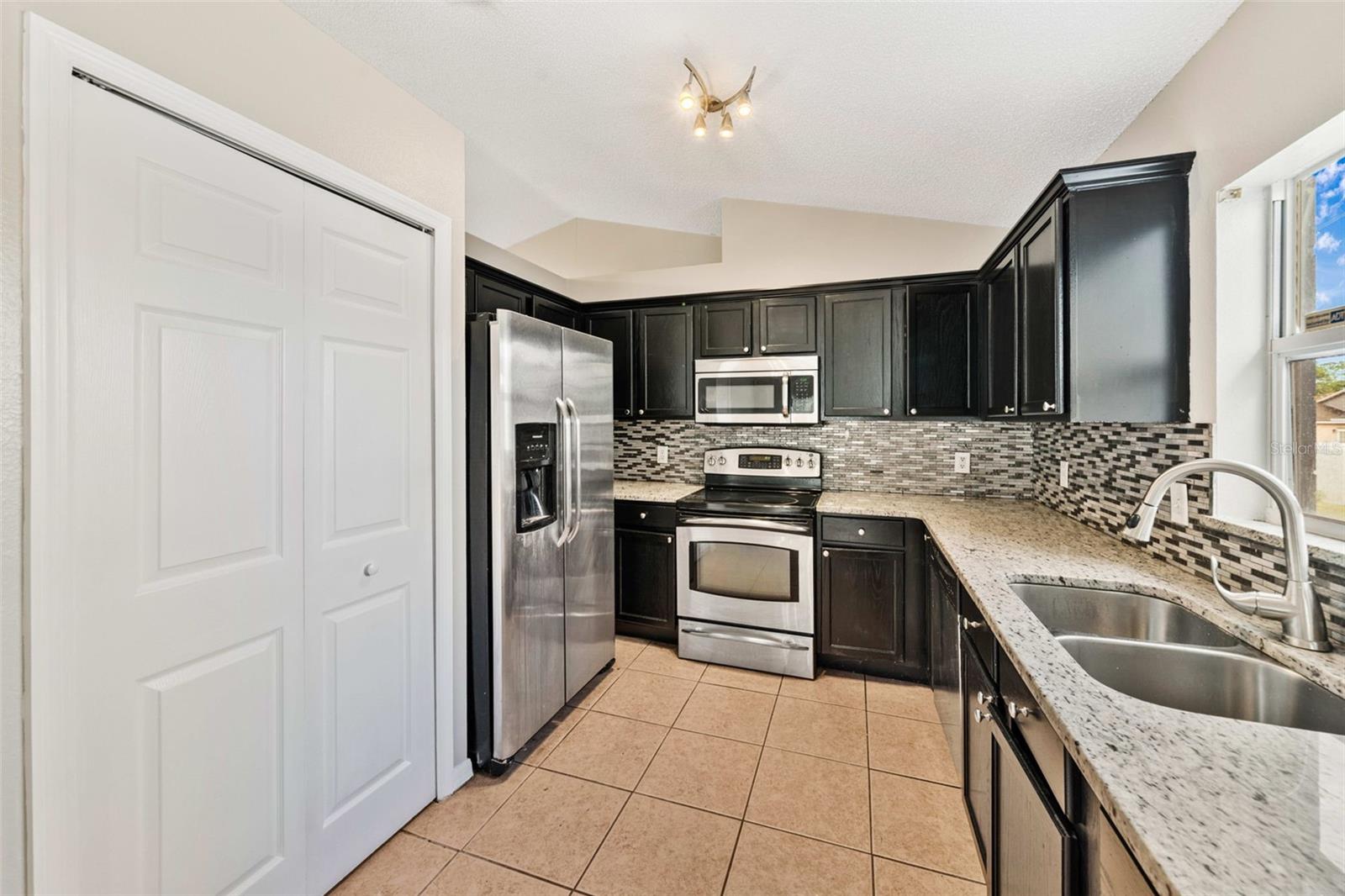 Image 50 of 61 For 120 Flatfish Court