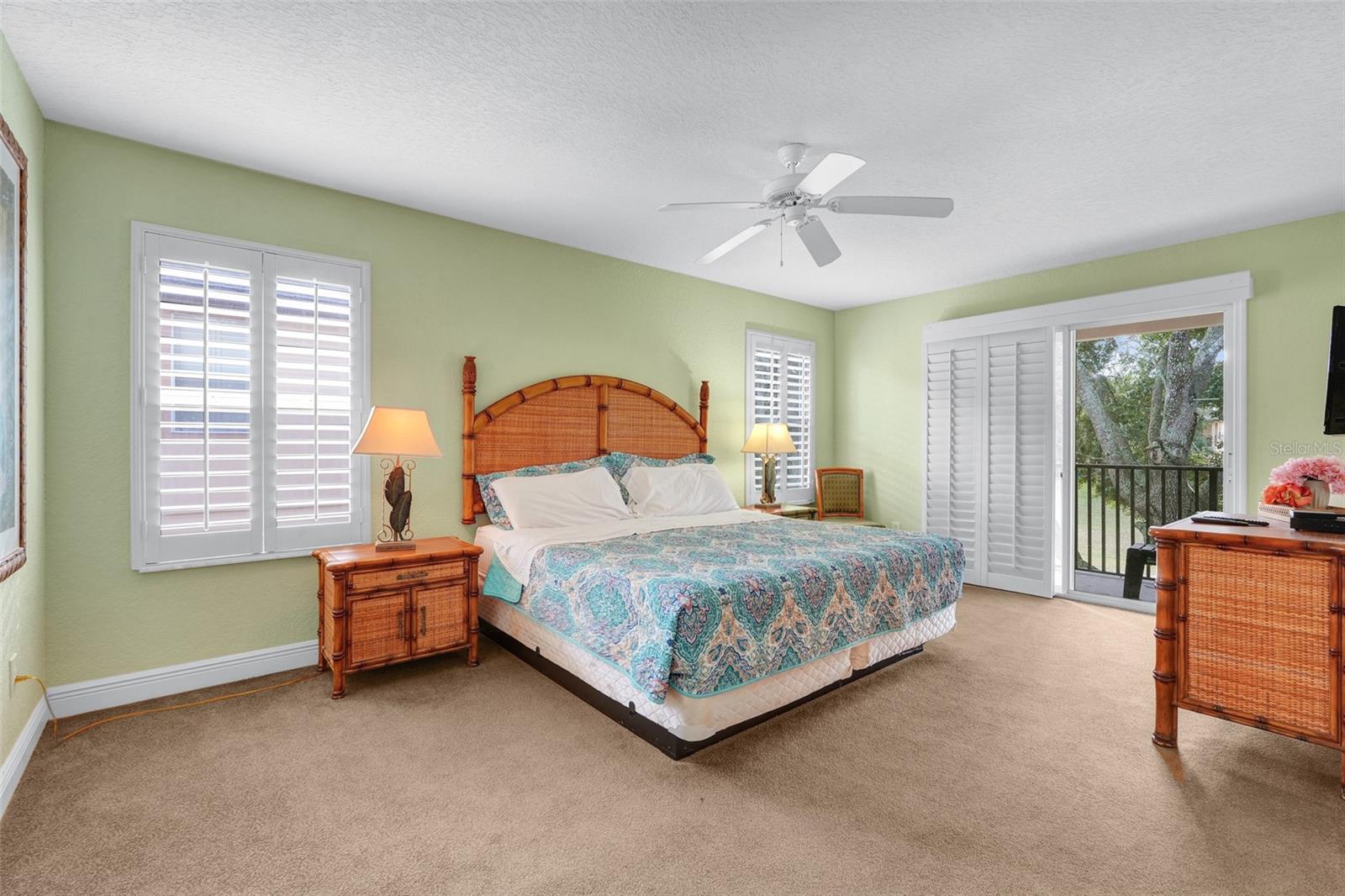 Image 10 of 32 For 3001 Calabria Avenue