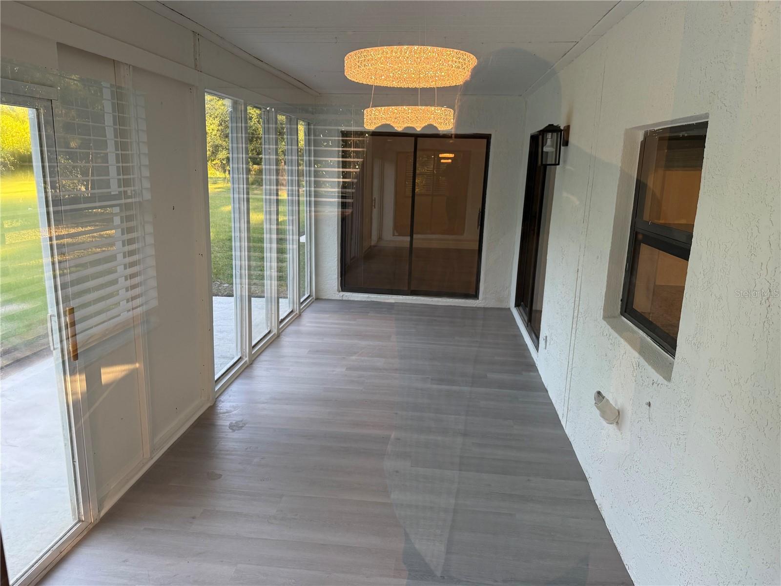 Image 21 of 23 For 5915 Crystal View Drive