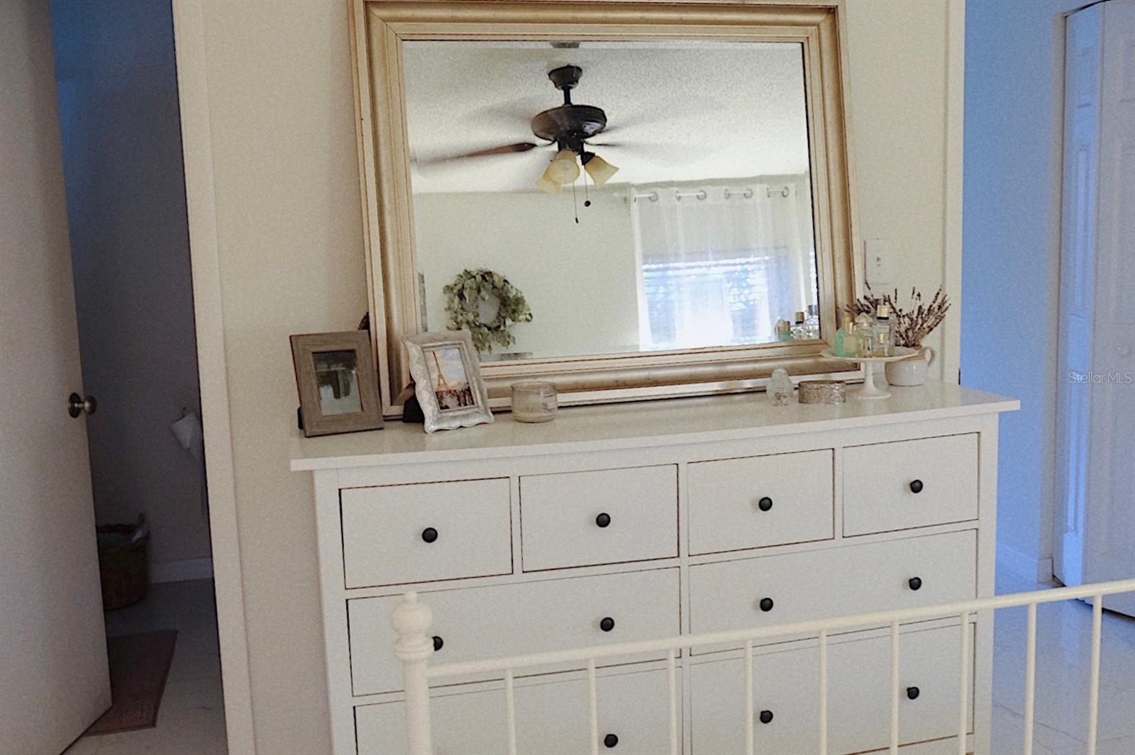 Image 13 of 15 For 10659 Windsor Court