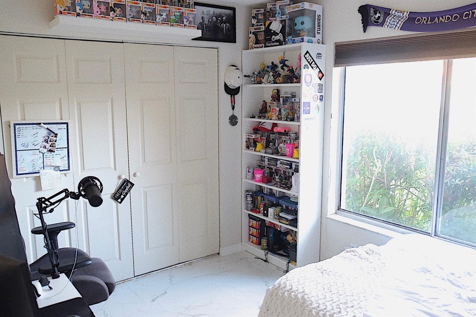 Image 9 of 15 For 10659 Windsor Court