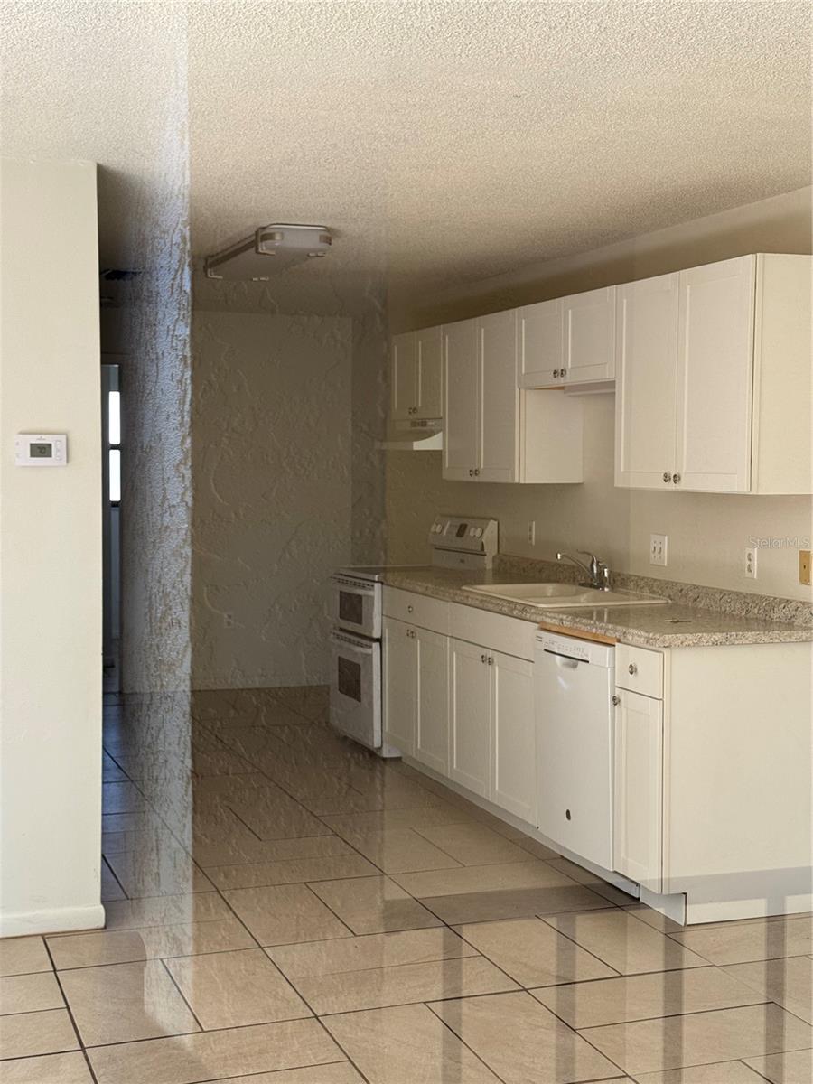 Image 3 of 10 For 2050 Oleander Boulevard 10-203