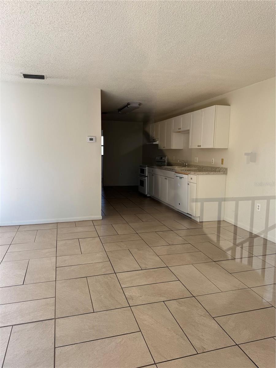 Image 4 of 10 For 2050 Oleander Boulevard 10-203