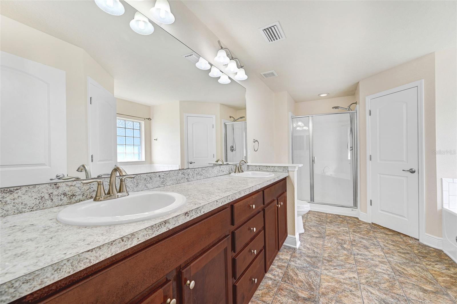 Image 28 of 57 For 1265 Sykes Road Se