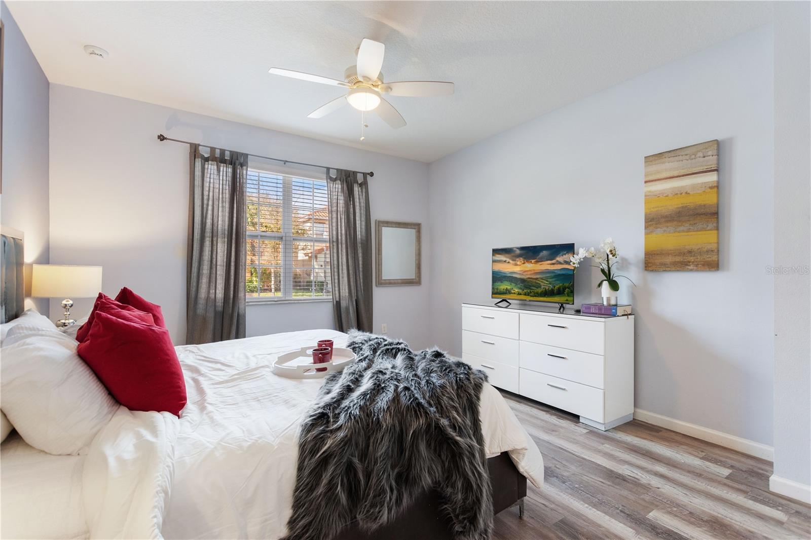 Image 23 of 96 For 5252 Oakbourne Avenue