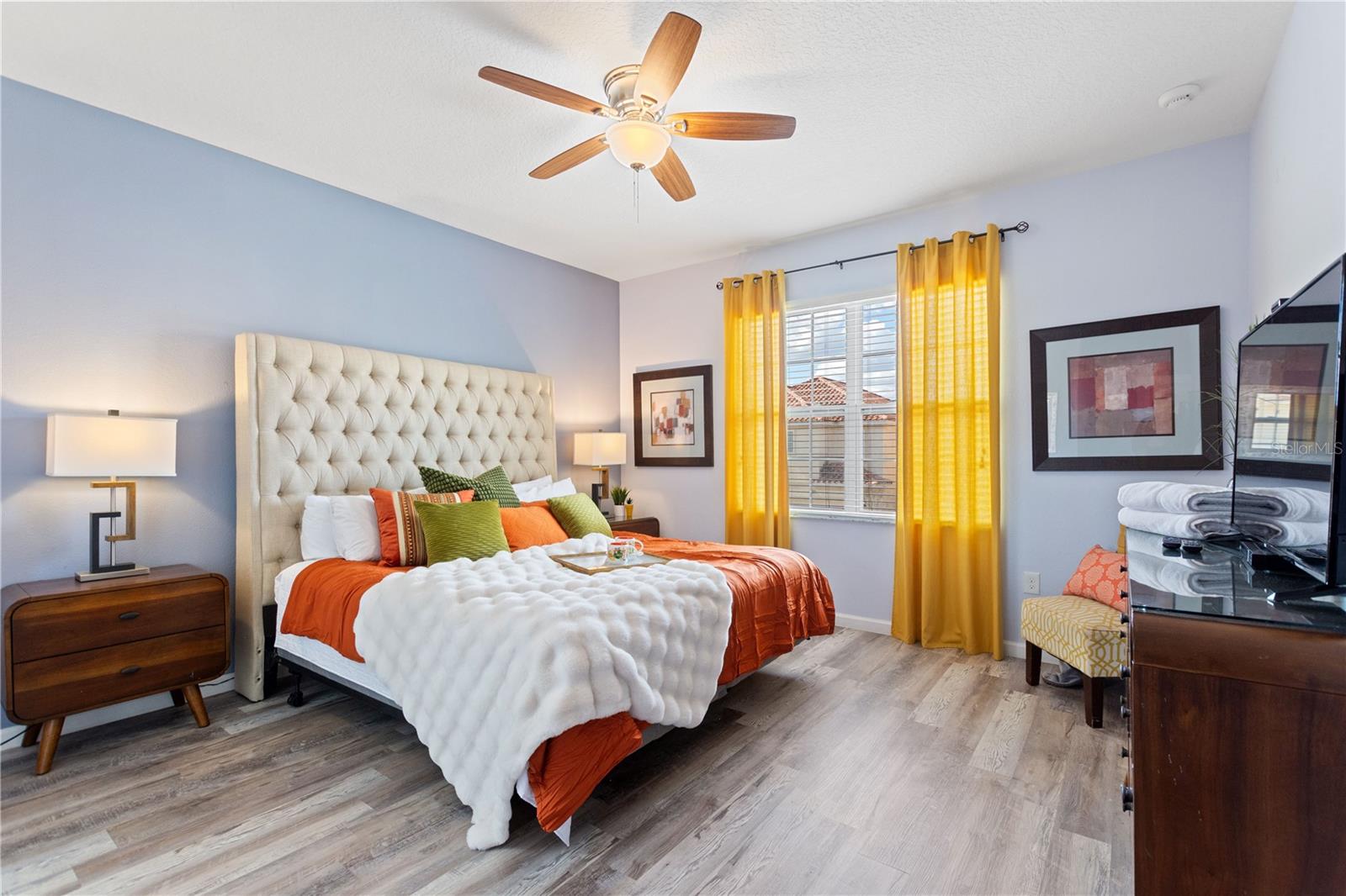 Image 35 of 96 For 5252 Oakbourne Avenue