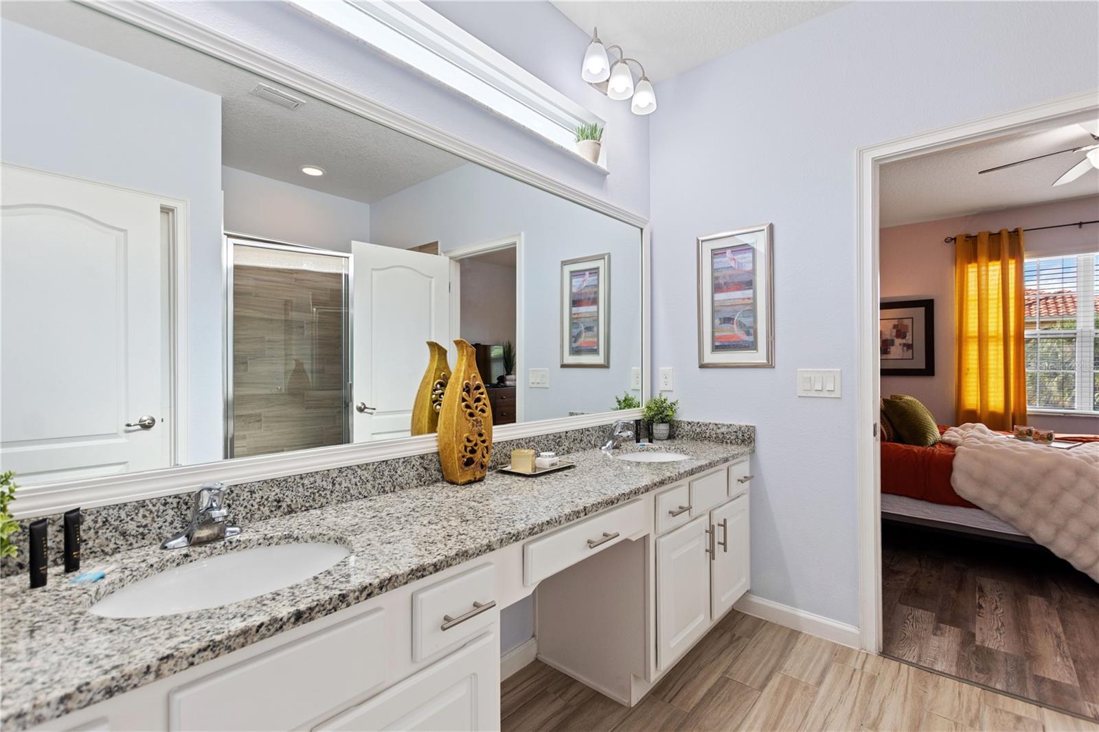 Image 40 of 96 For 5252 Oakbourne Avenue