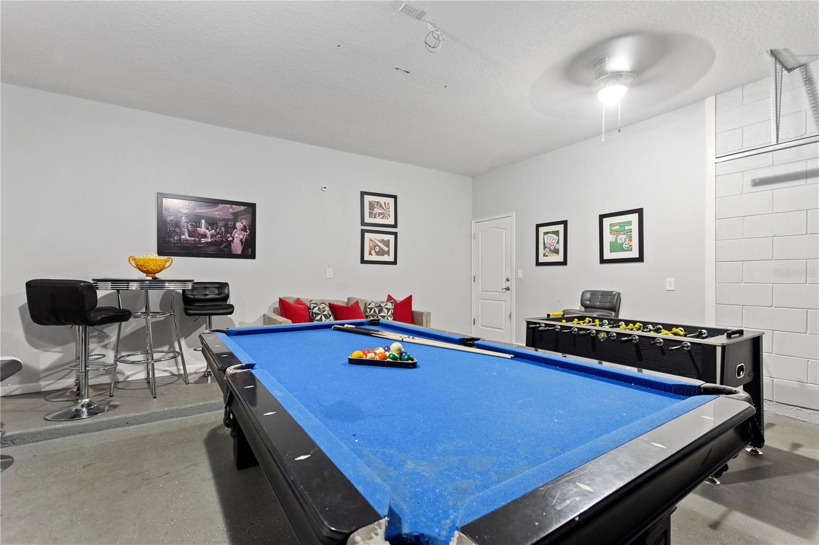 Image 65 of 96 For 5252 Oakbourne Avenue