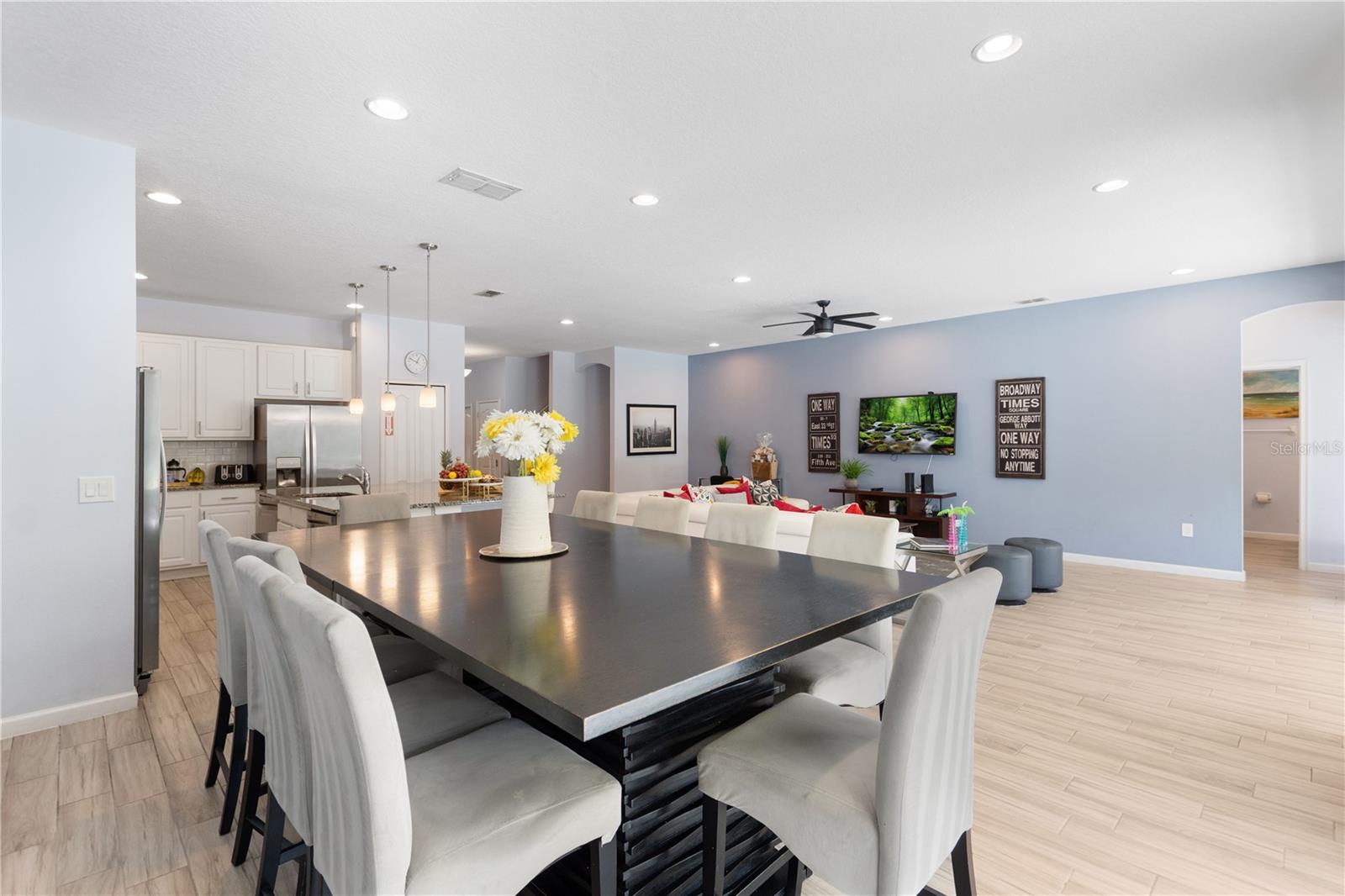 Image 7 of 96 For 5252 Oakbourne Avenue