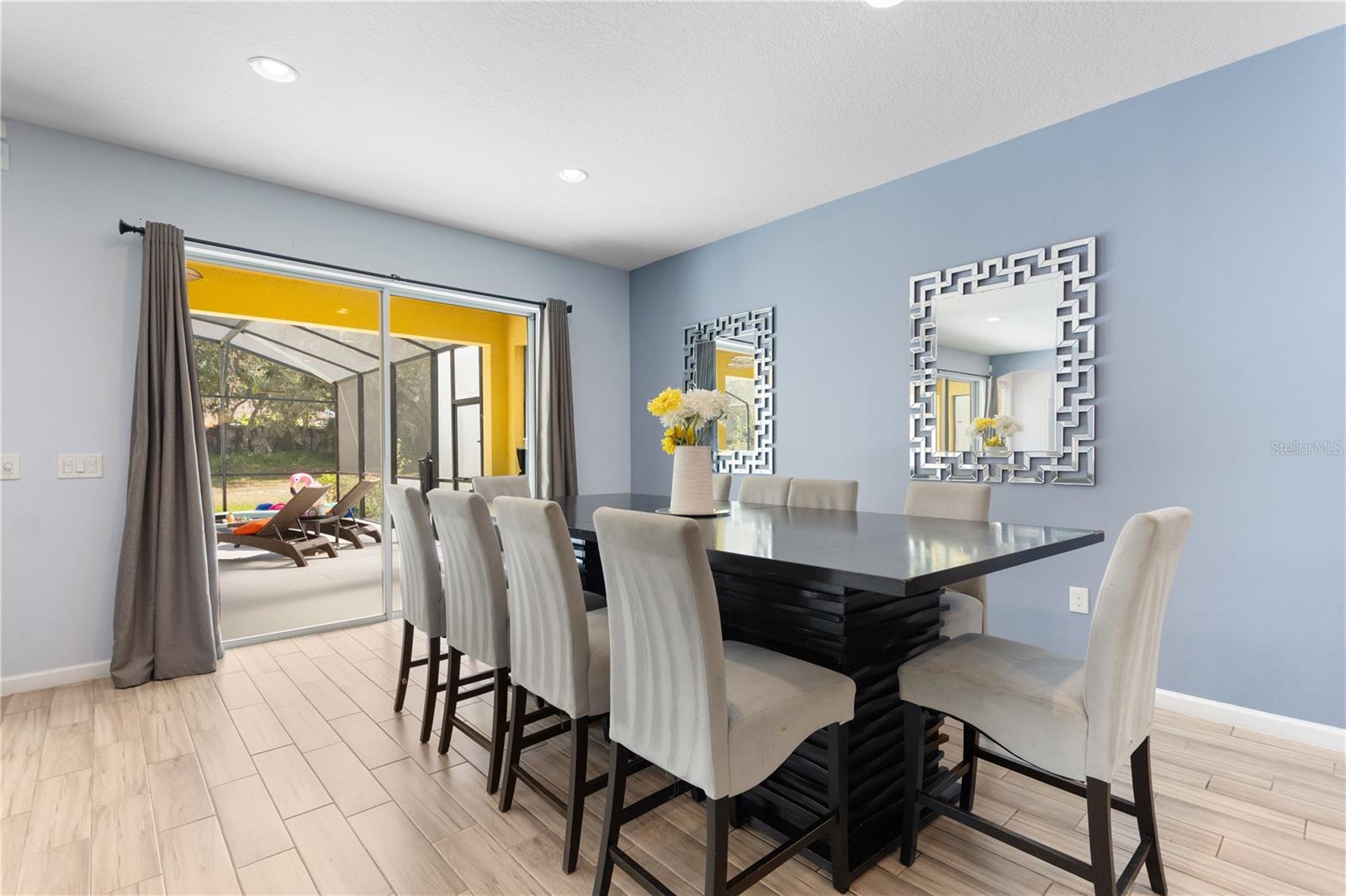 Image 9 of 96 For 5252 Oakbourne Avenue