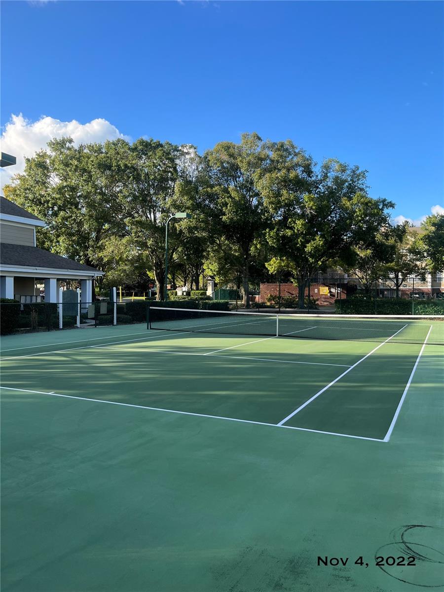 Image 31 of 40 For 13037 Mulberry Park Drive 516