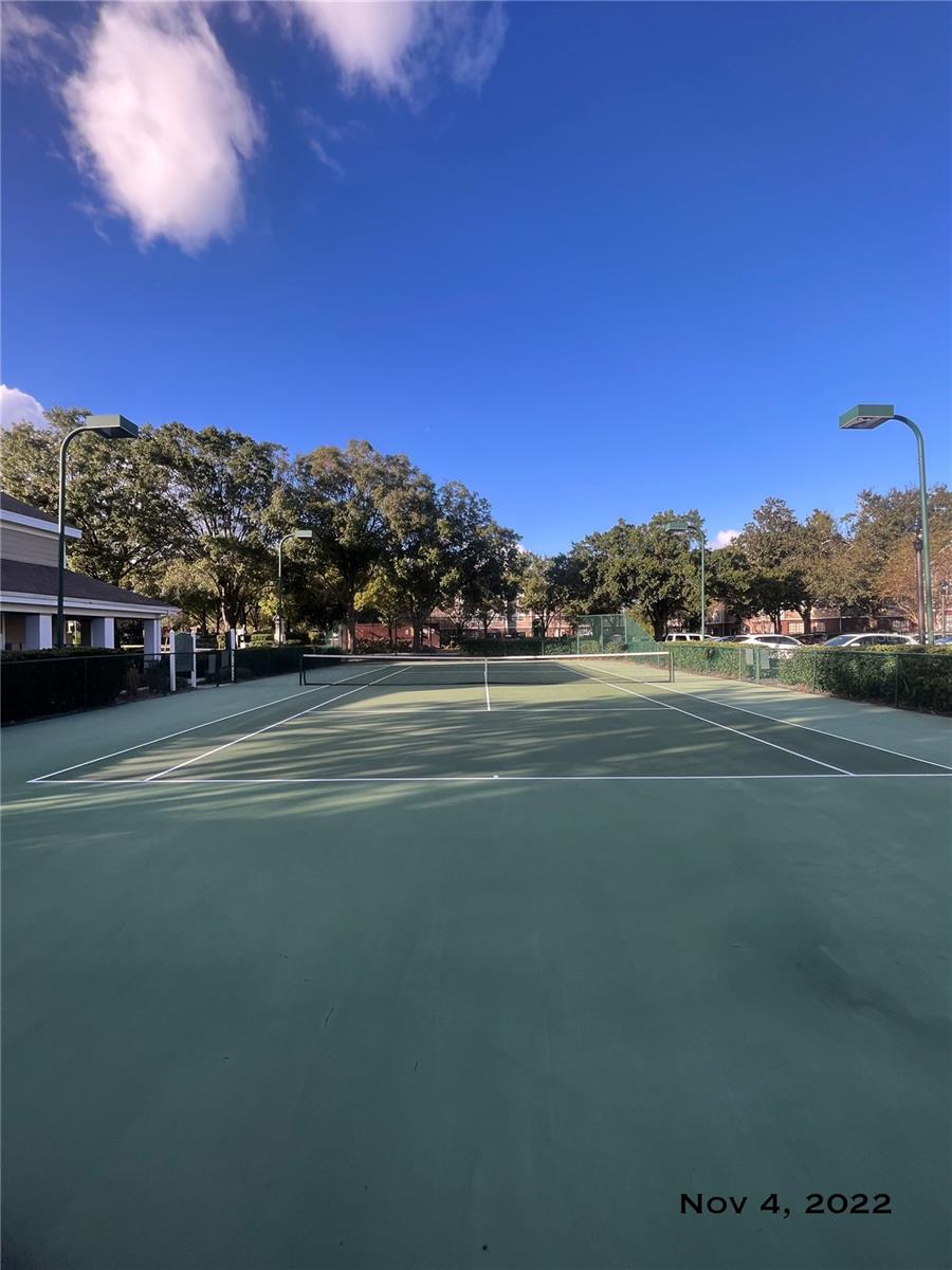 Image 33 of 40 For 13037 Mulberry Park Drive 516