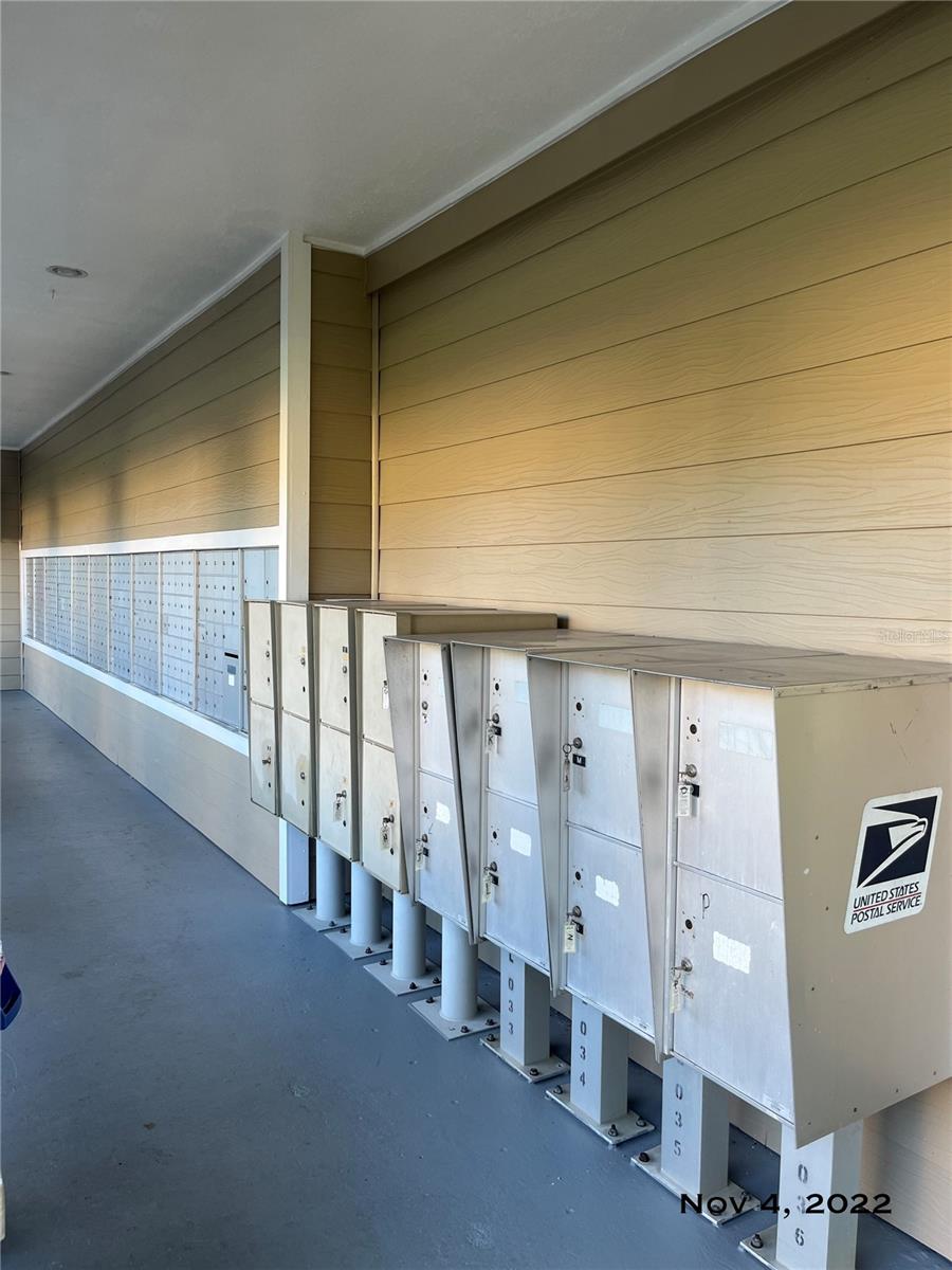 Image 34 of 40 For 13037 Mulberry Park Drive 516