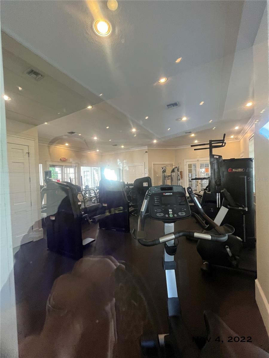 Image 35 of 40 For 13037 Mulberry Park Drive 516