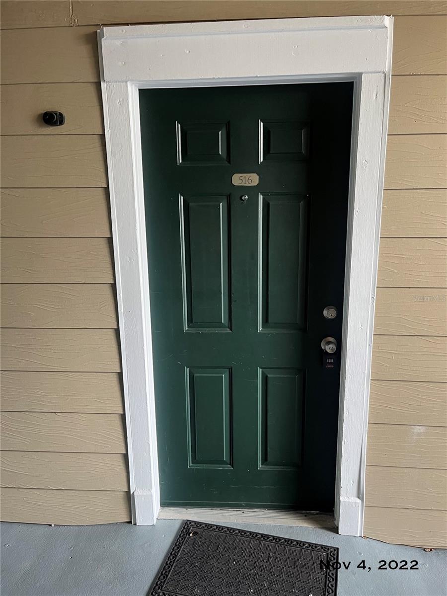 Image 4 of 40 For 13037 Mulberry Park Drive 516