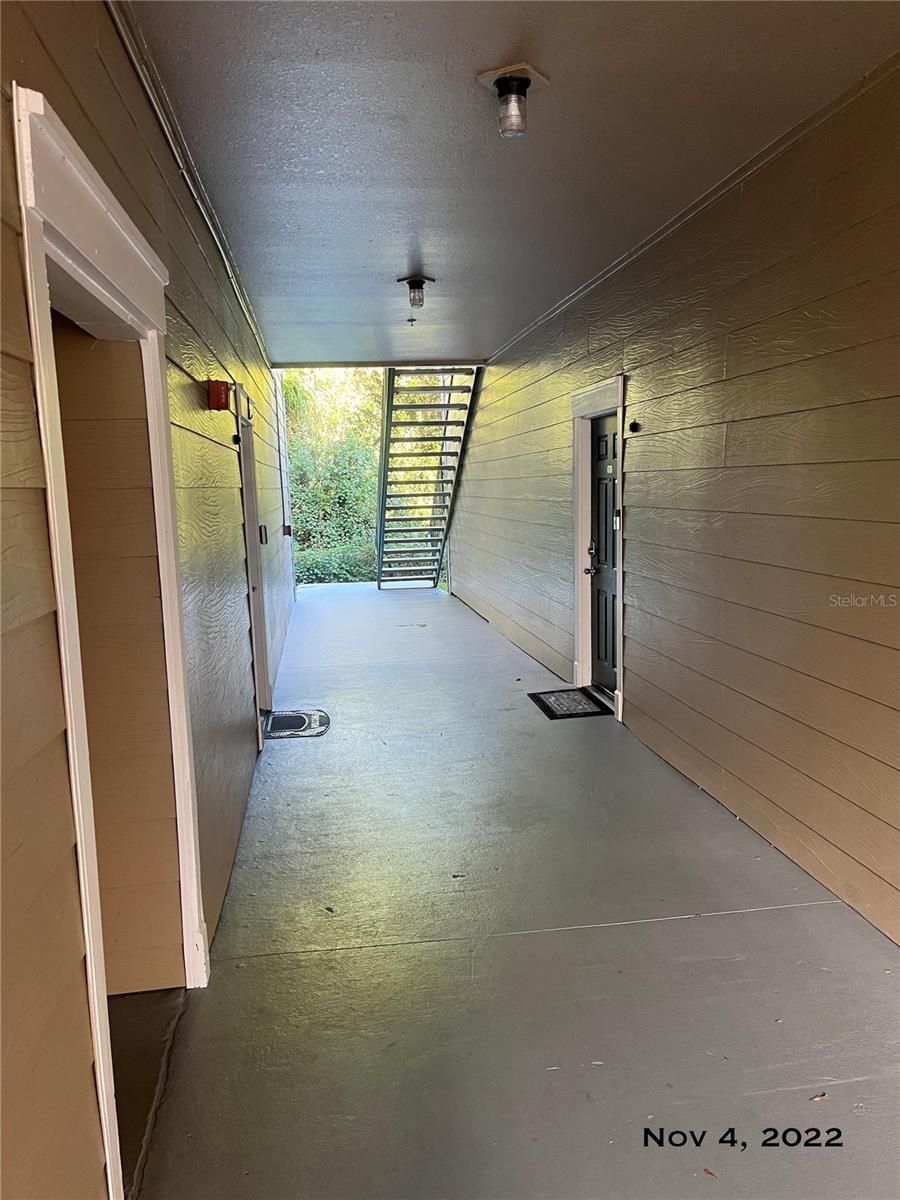 Image 5 of 40 For 13037 Mulberry Park Drive 516