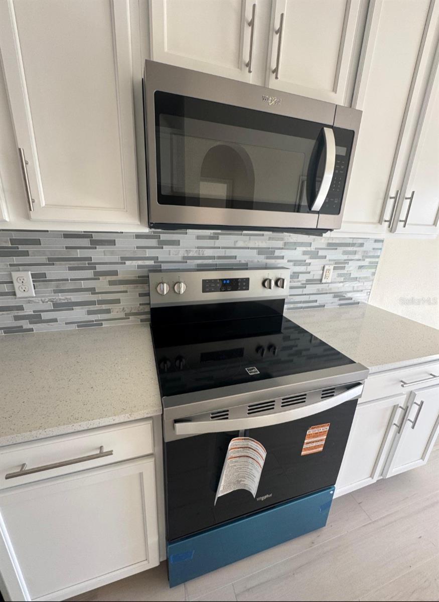 Image 12 of 45 For 1049 Honey Blossom Drive N