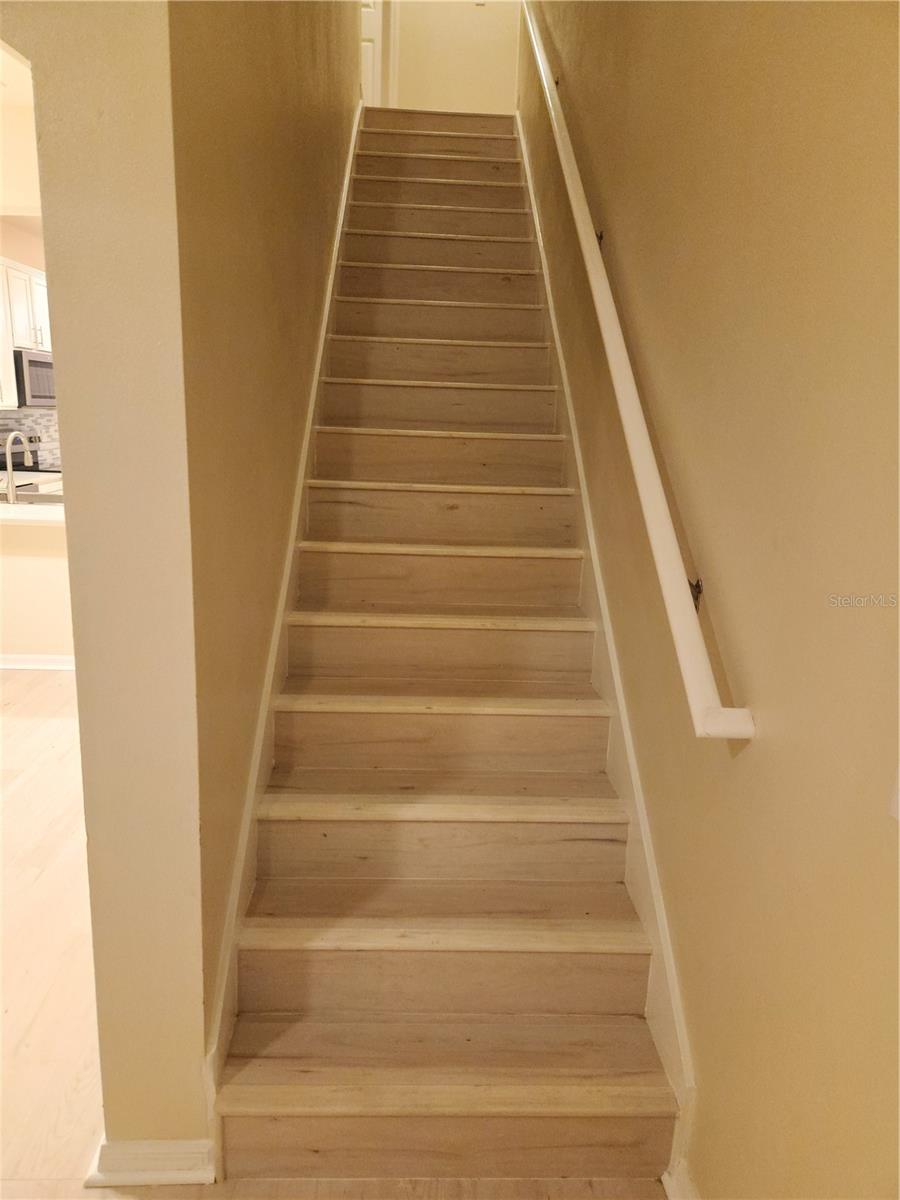 Image 27 of 45 For 1049 Honey Blossom Drive N