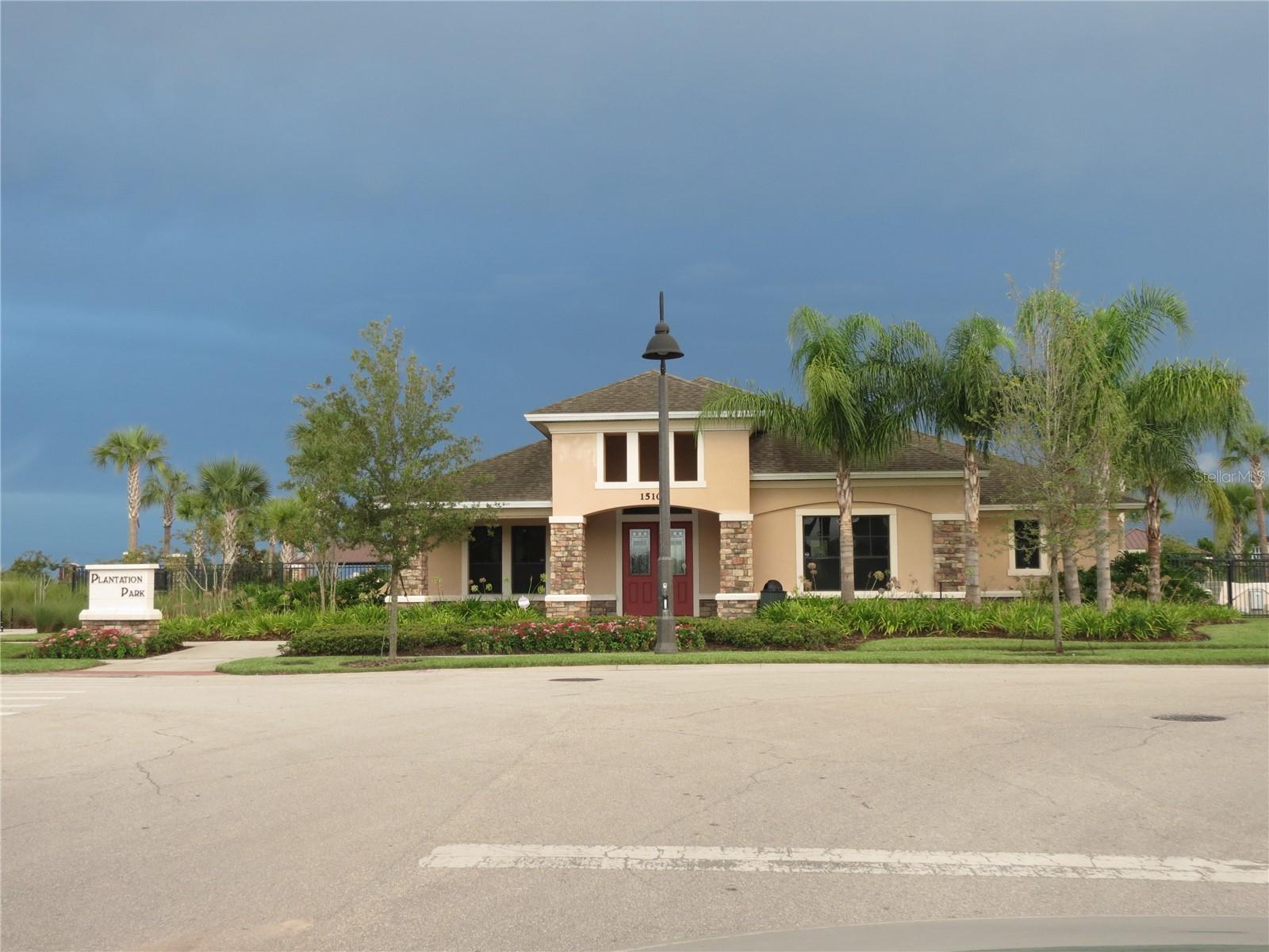 Image 44 of 45 For 1049 Honey Blossom Drive N