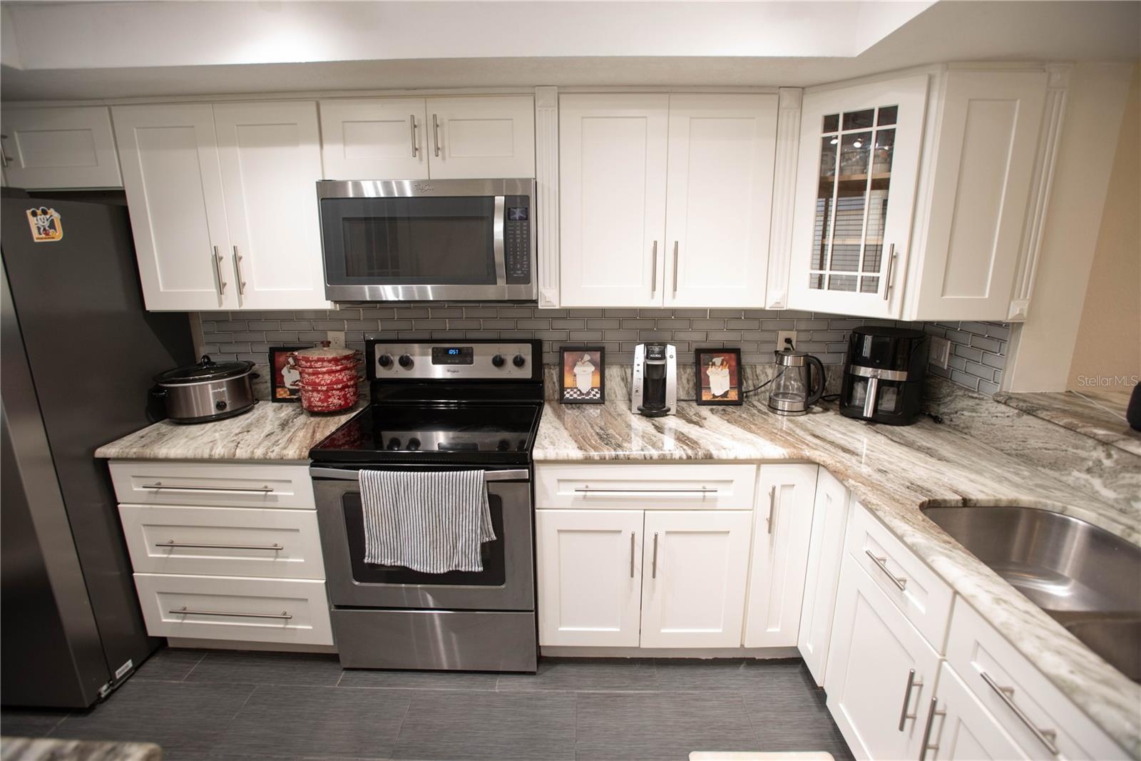 Image 17 of 31 For 4113 Fairview Vista Point 109