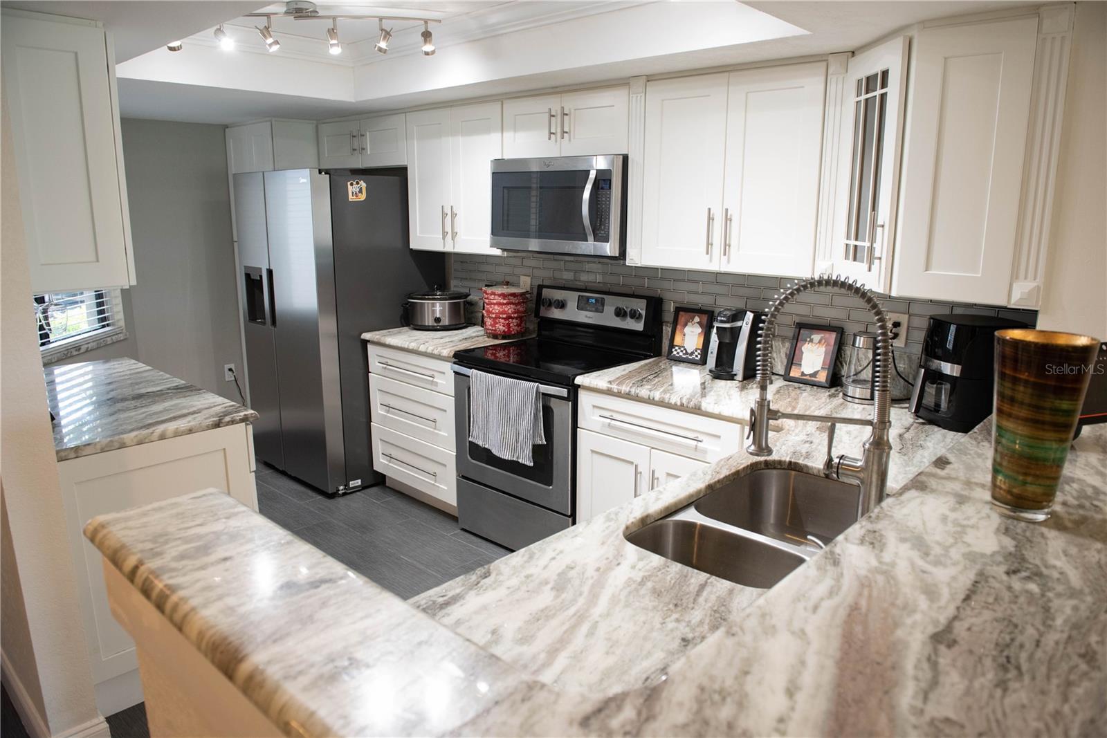 Image 2 of 31 For 4113 Fairview Vista Point 109