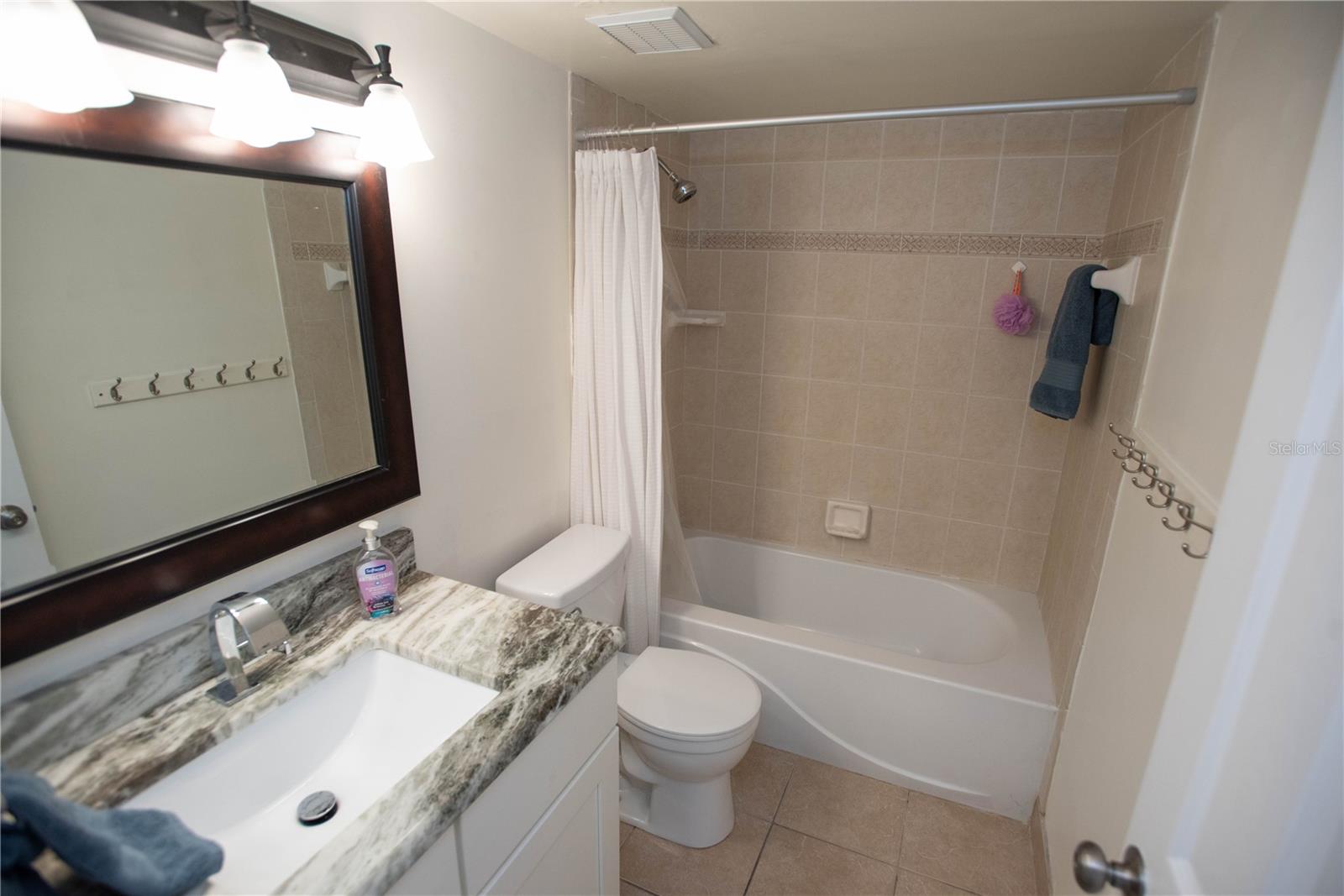 Image 23 of 31 For 4113 Fairview Vista Point 109