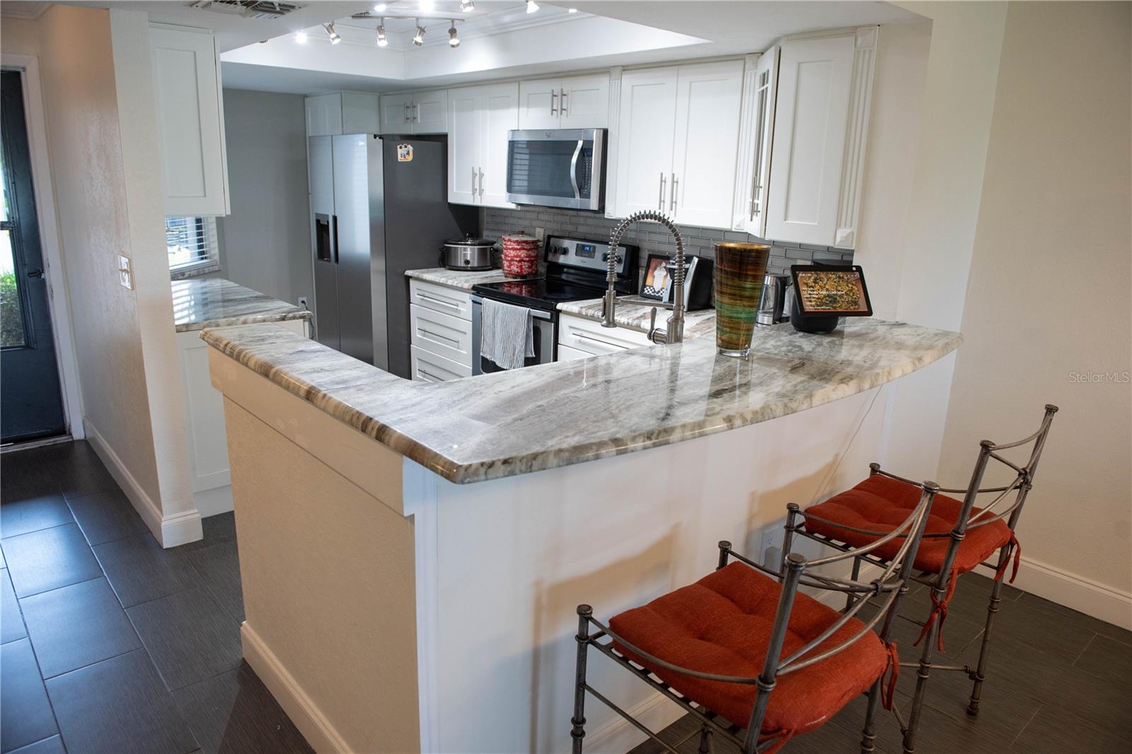 Image 3 of 31 For 4113 Fairview Vista Point 109