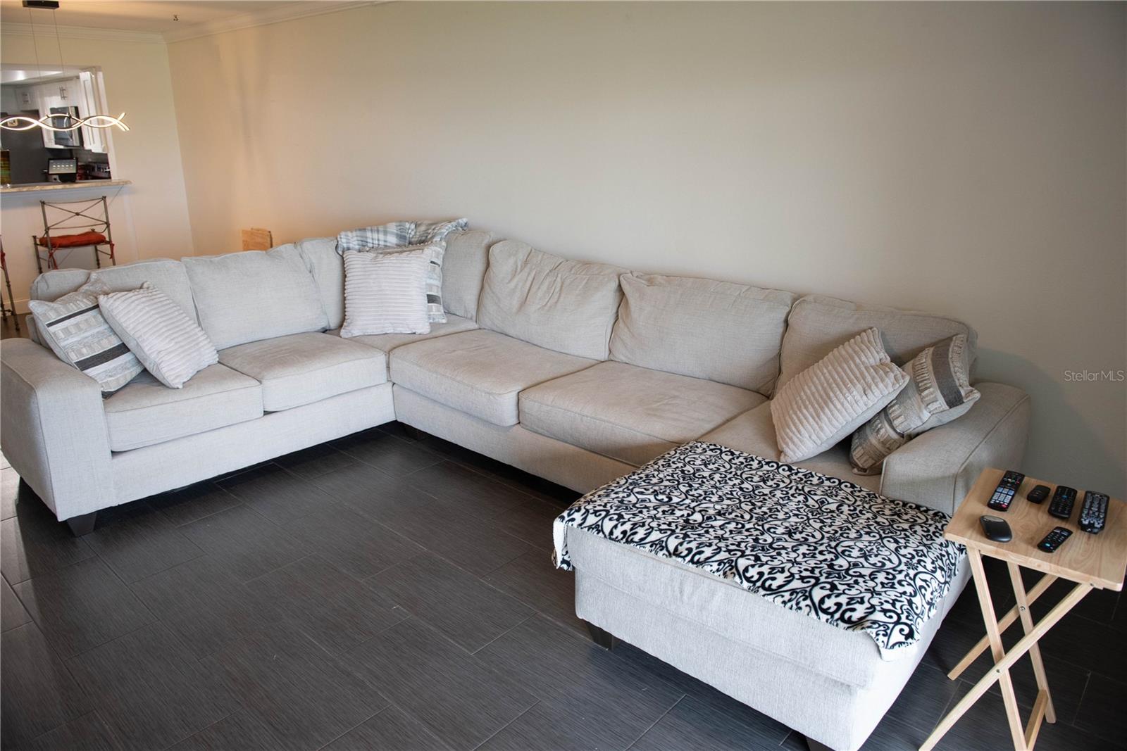 Image 5 of 31 For 4113 Fairview Vista Point 109