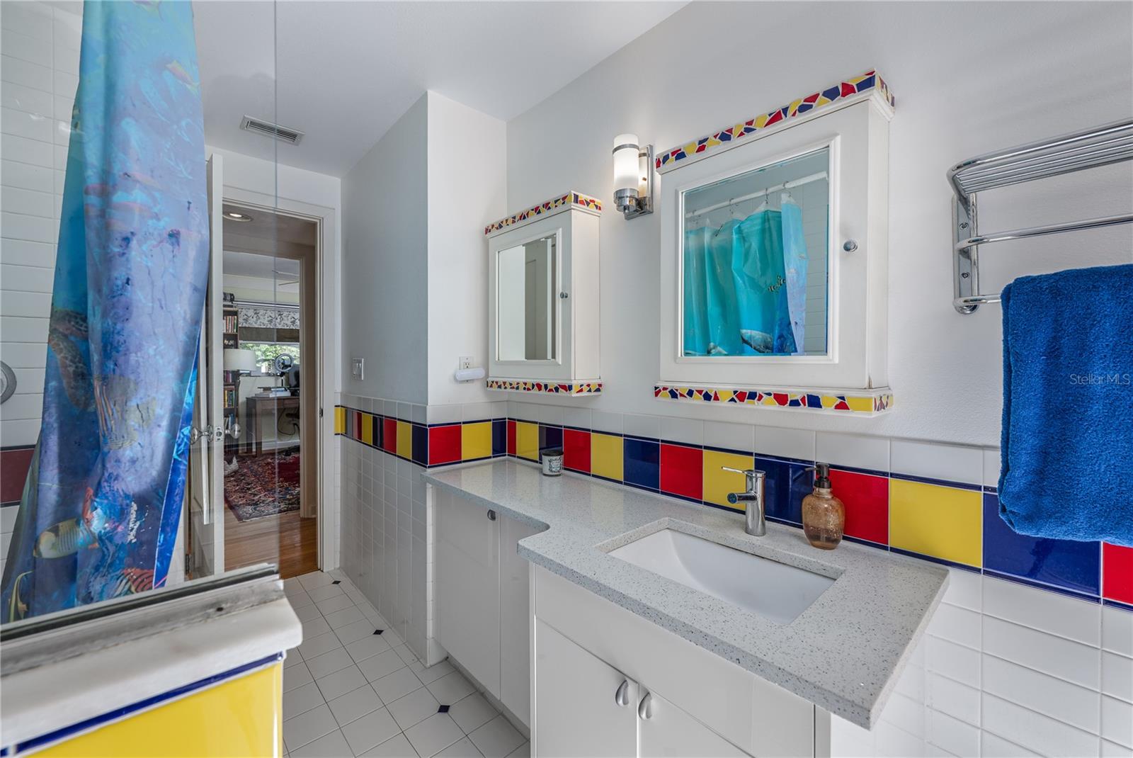 Image 25 of 40 For 2800 Vine Street