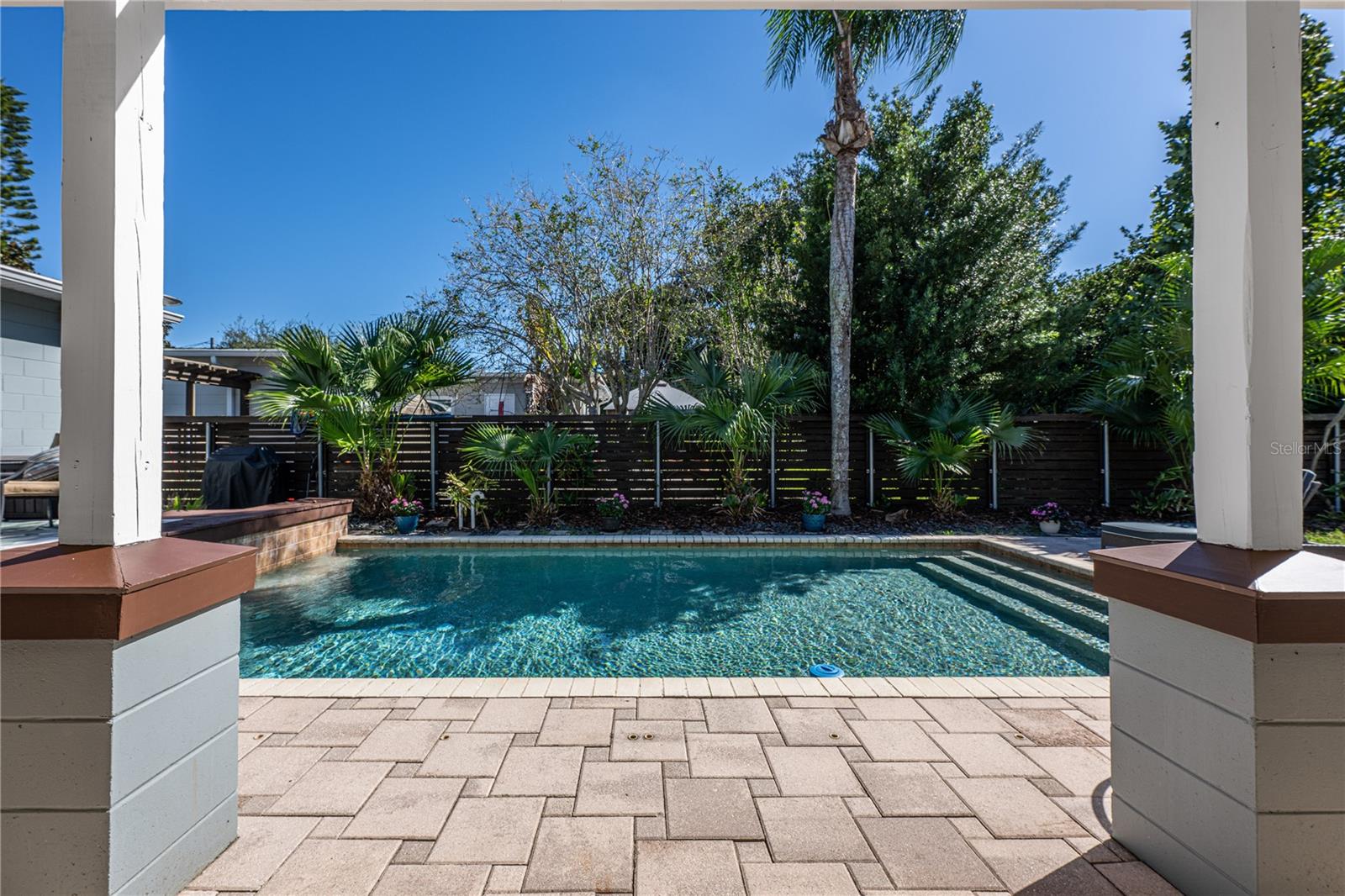 Image 28 of 40 For 2800 Vine Street