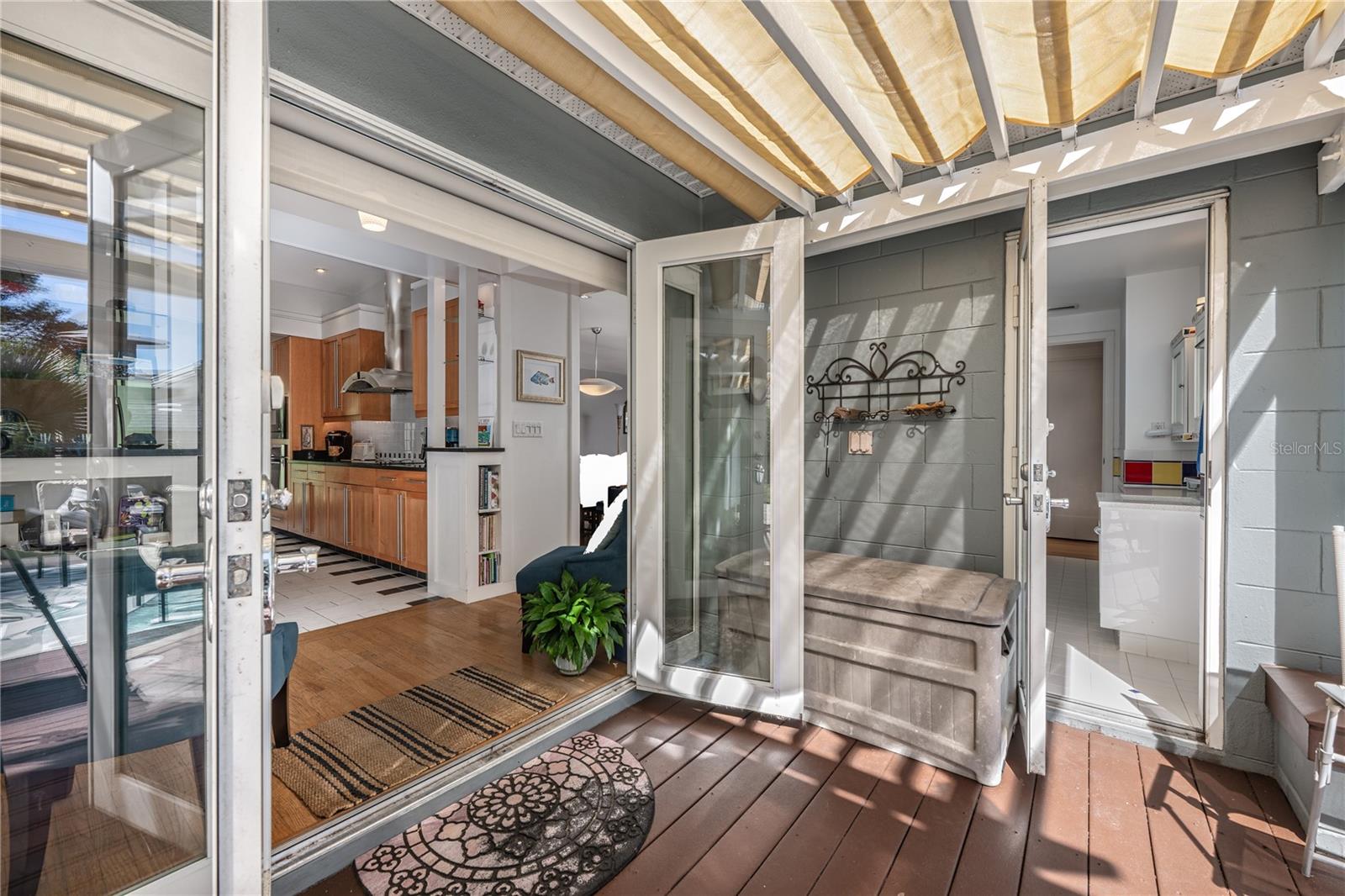 Image 31 of 40 For 2800 Vine Street