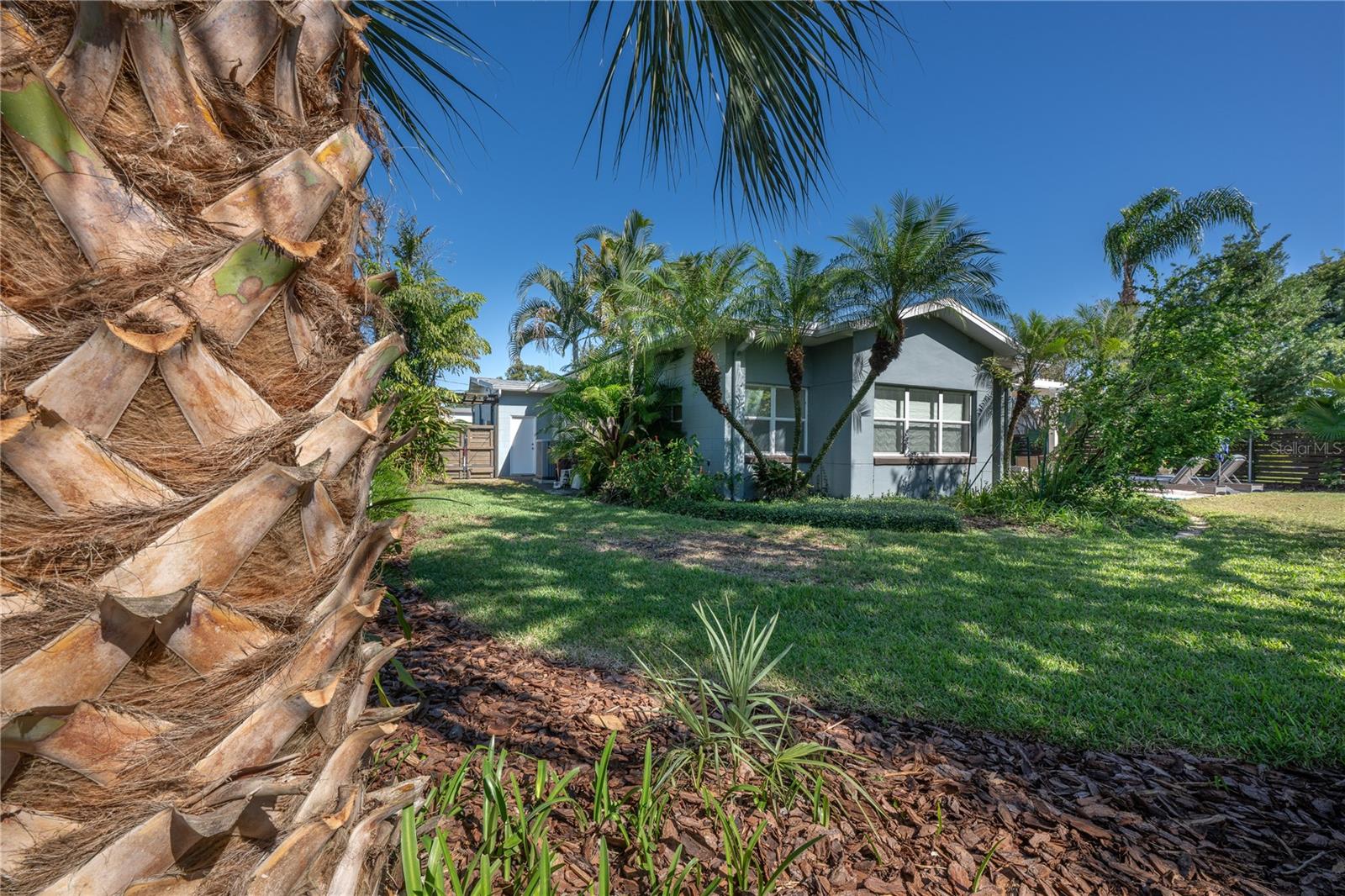 Image 35 of 40 For 2800 Vine Street