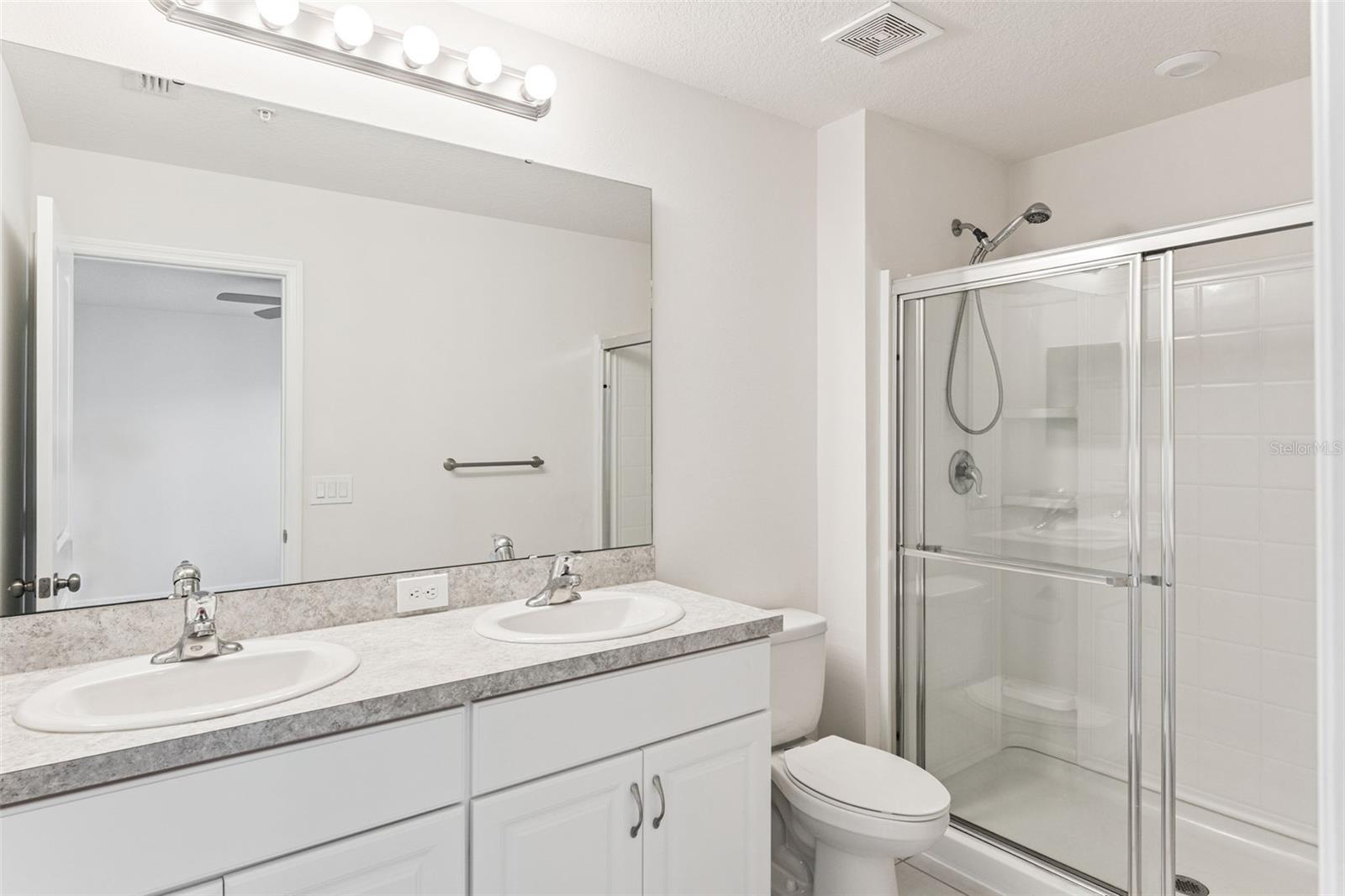 Image 15 of 20 For 2093 Crystal Bell Street