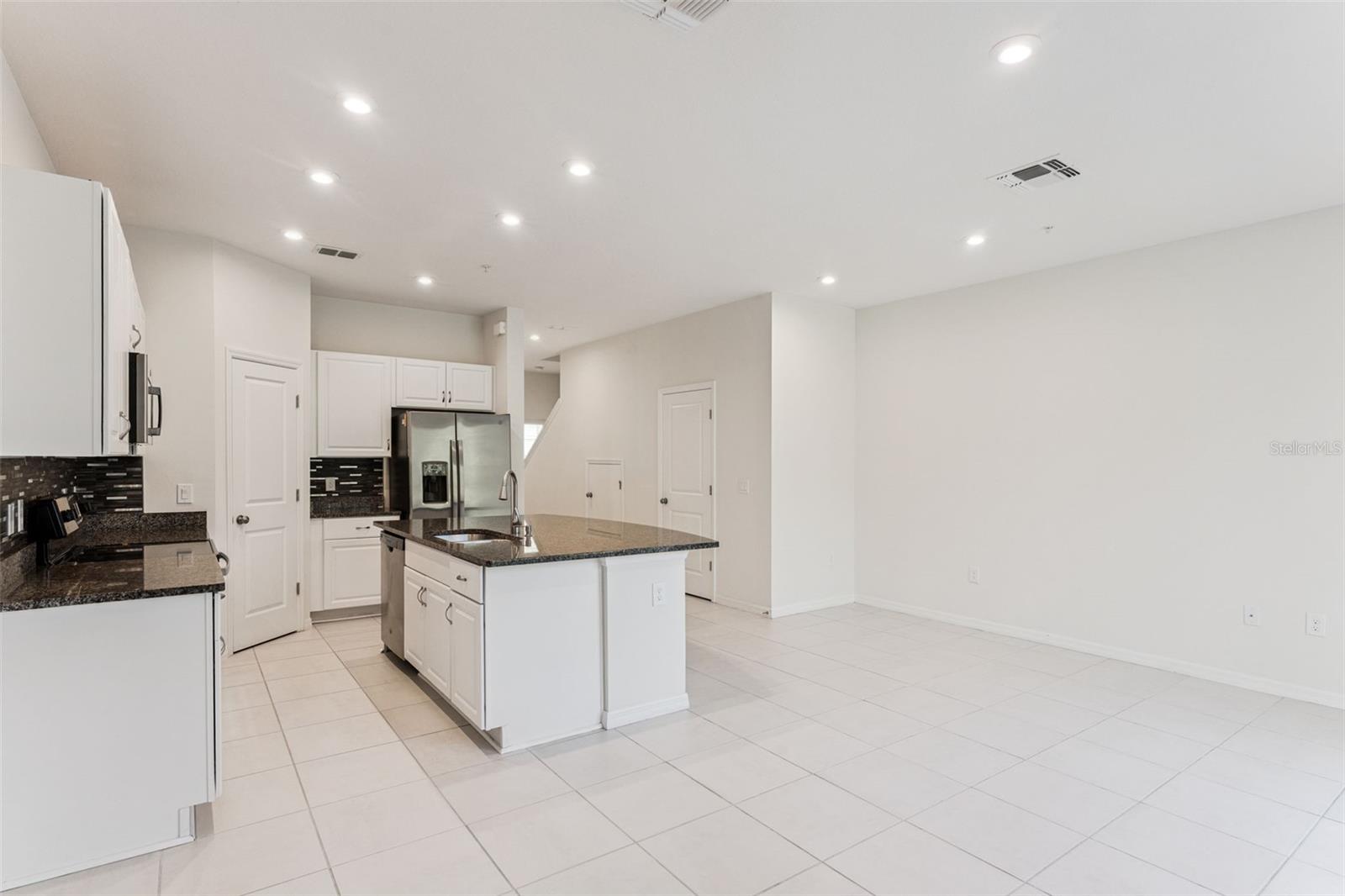 Image 7 of 20 For 2093 Crystal Bell Street