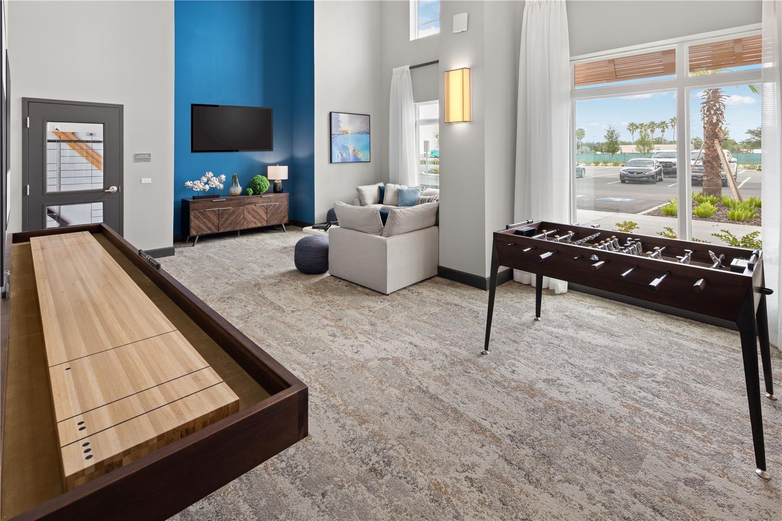 Image 21 of 35 For 5256 International Drive C2