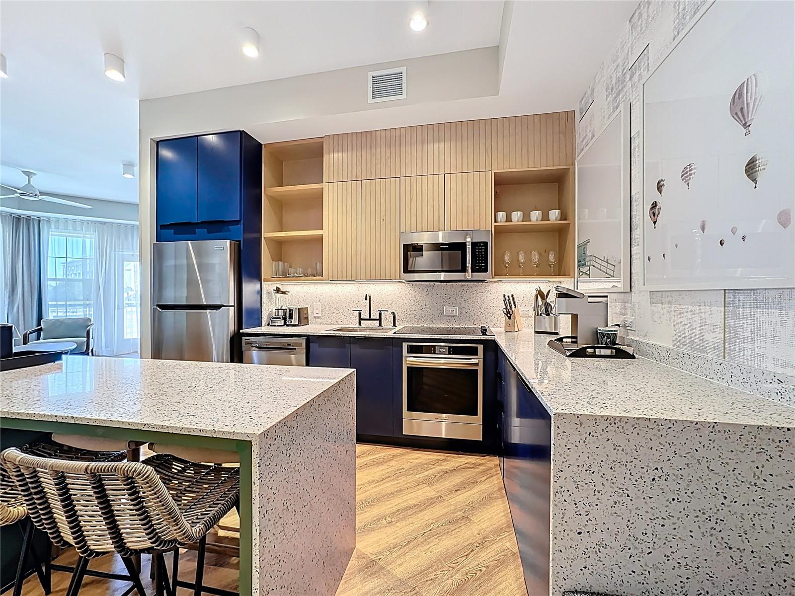 Image 11 of 58 For 3151 Sunset Walk Drive 204