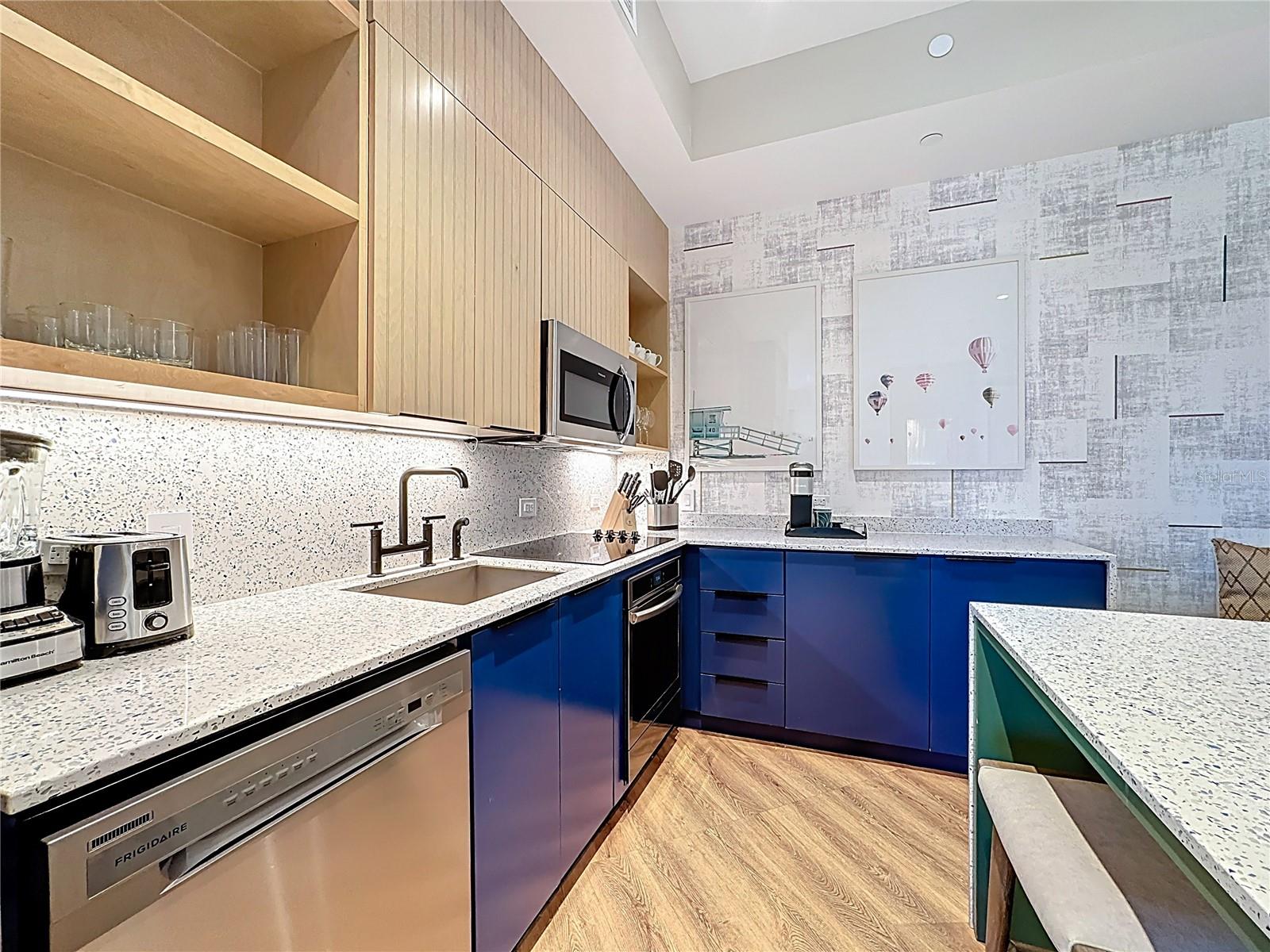 Image 12 of 58 For 3151 Sunset Walk Drive 204