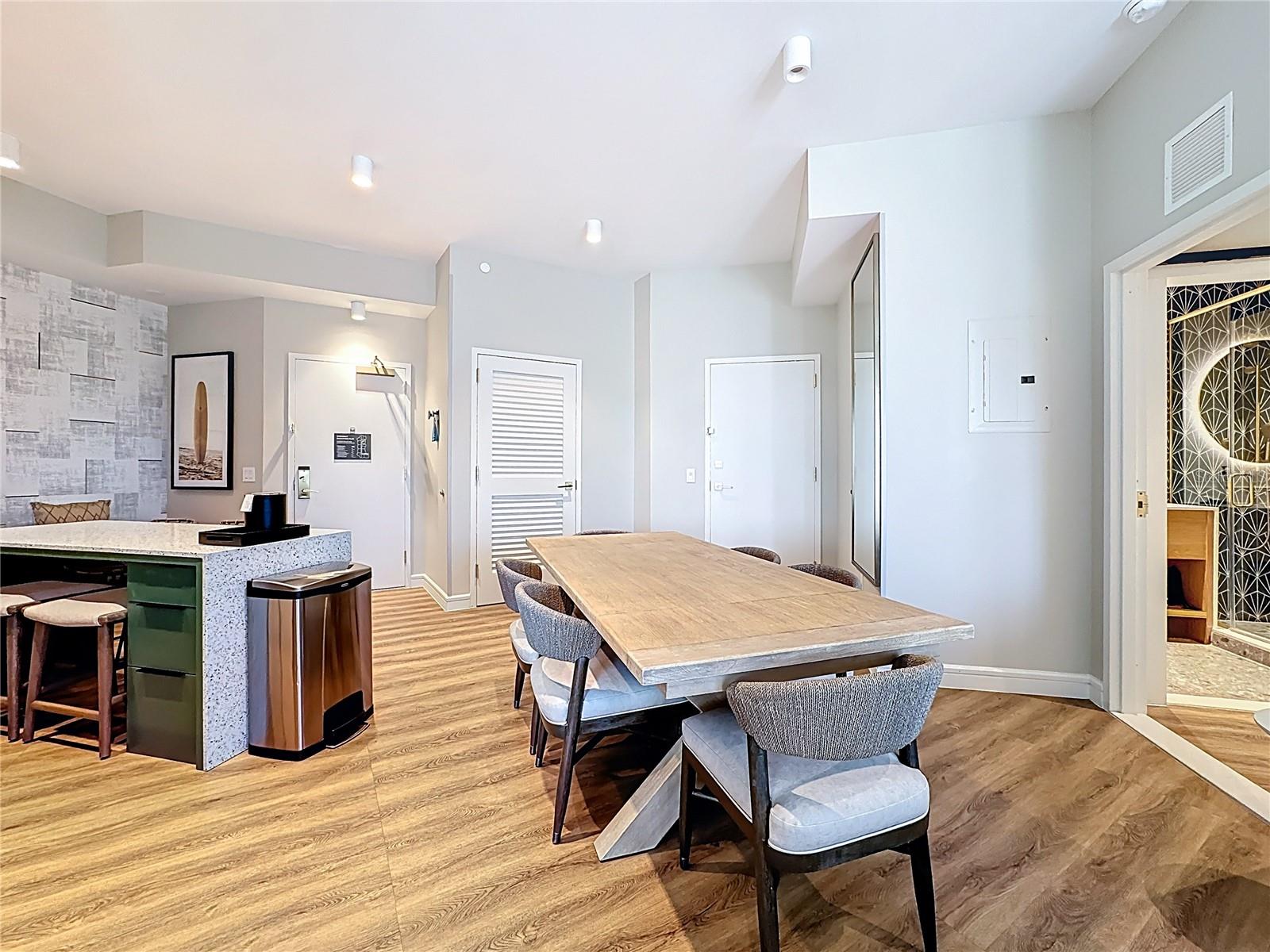 Image 17 of 58 For 3151 Sunset Walk Drive 204