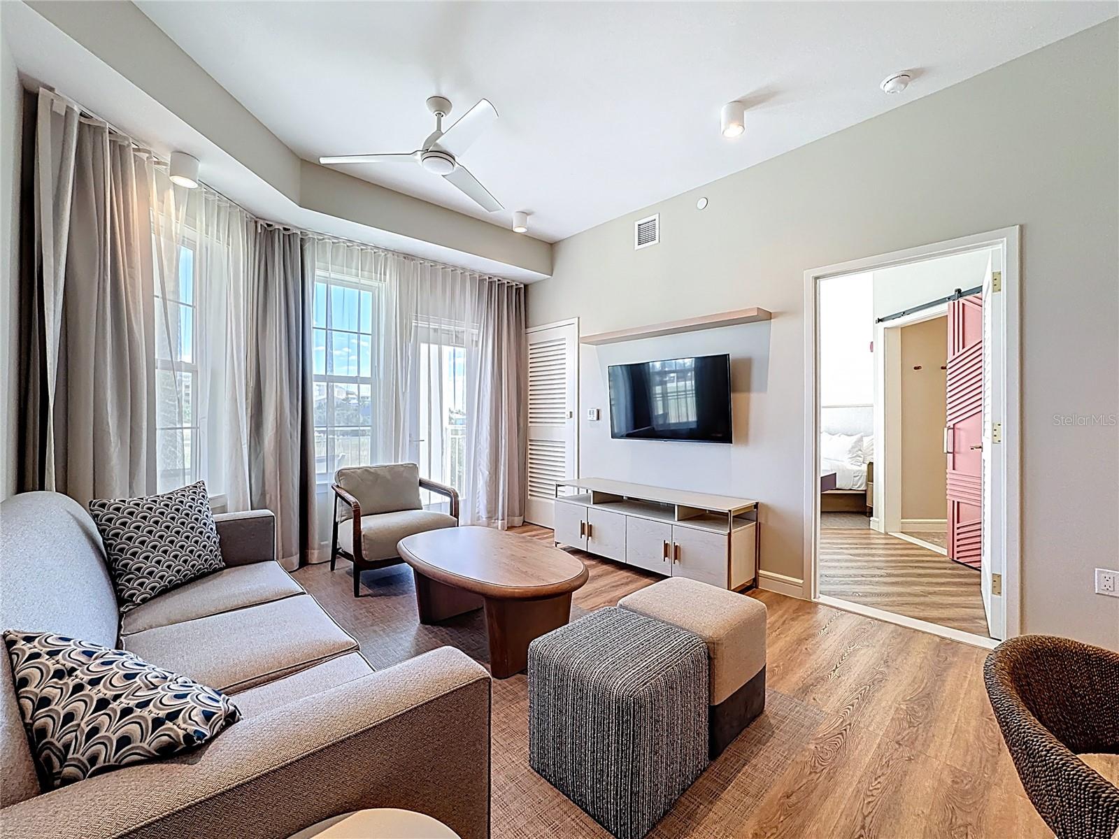 Image 18 of 58 For 3151 Sunset Walk Drive 204