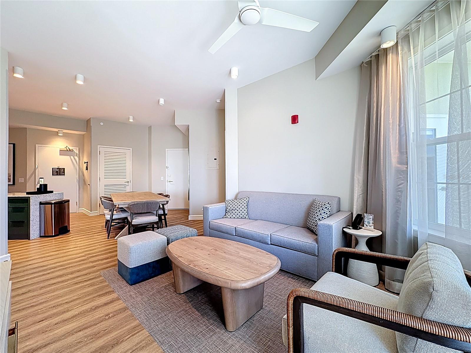 Image 20 of 58 For 3151 Sunset Walk Drive 204