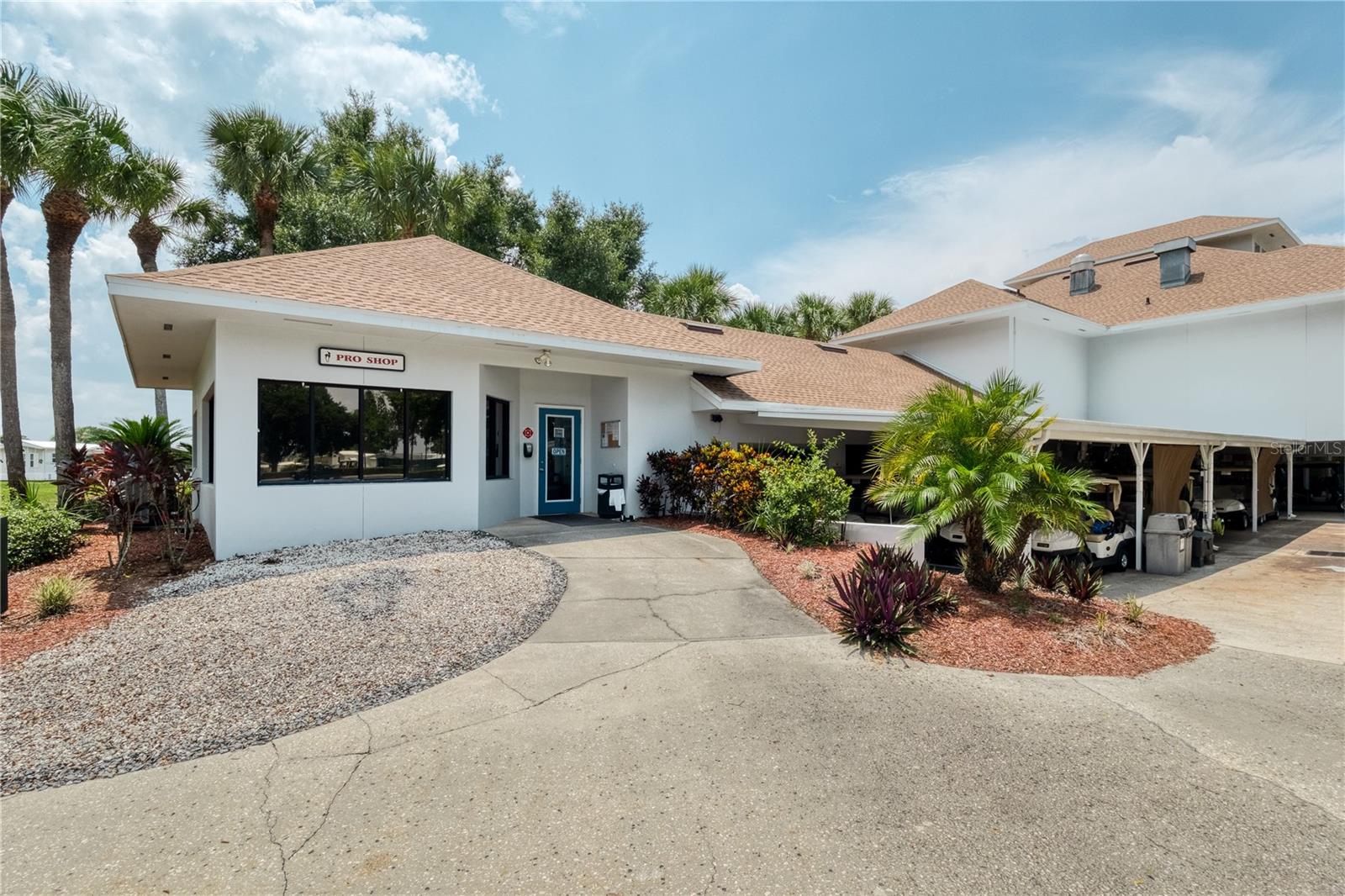 Image 14 of 18 For 833 St George Drive