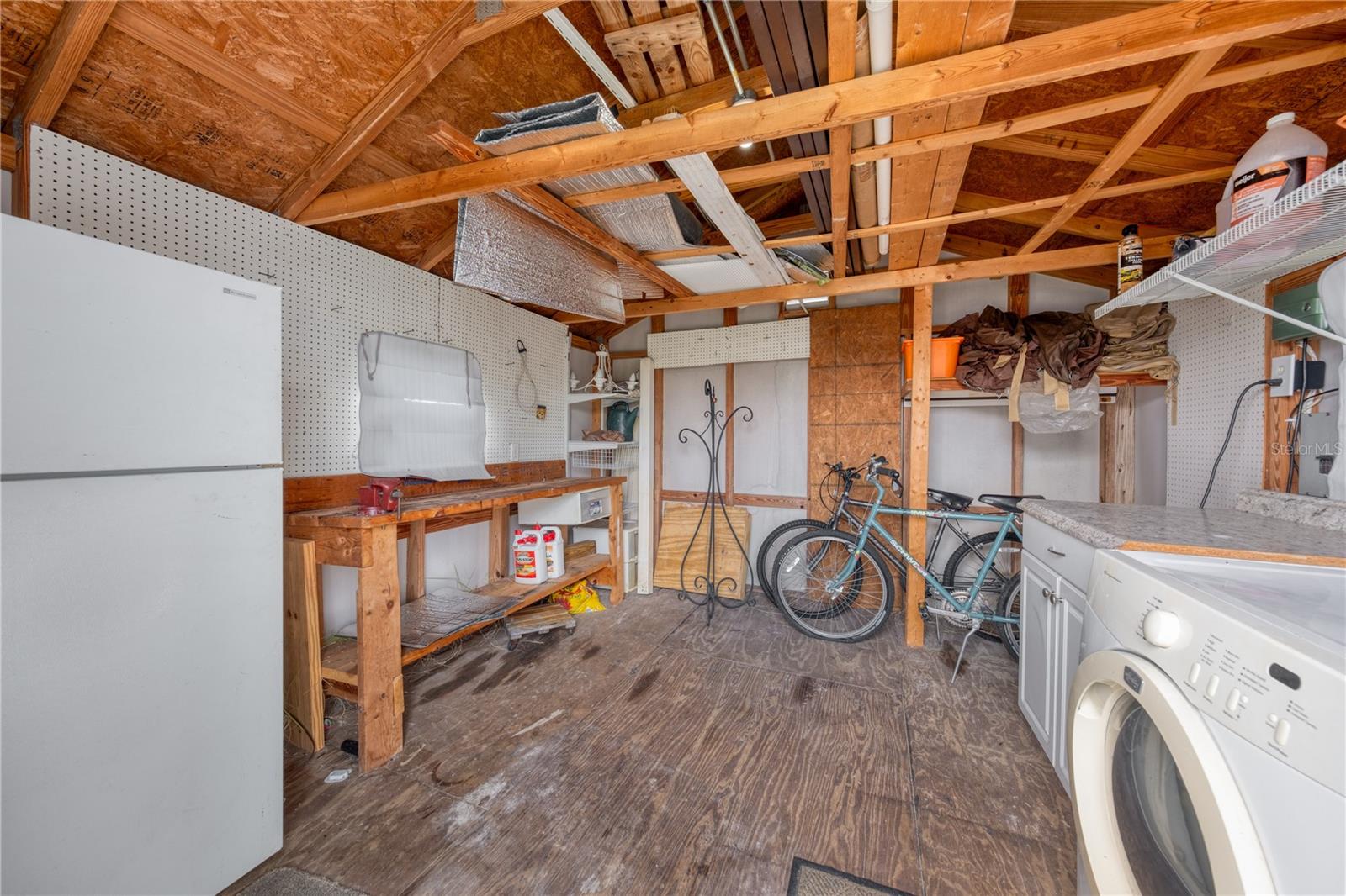 Image 2 of 18 For 833 St George Drive