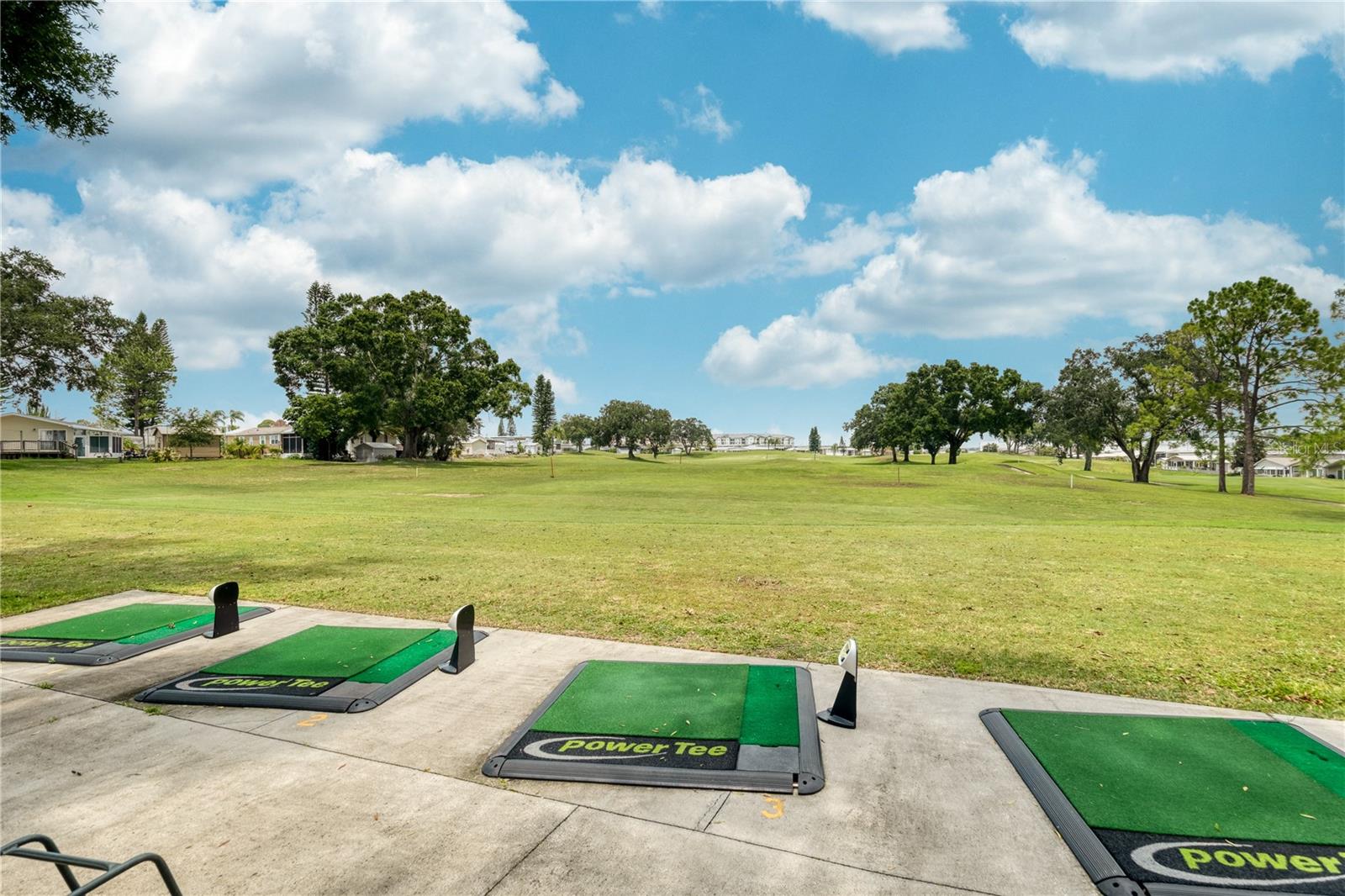 Image 9 of 18 For 833 St George Drive