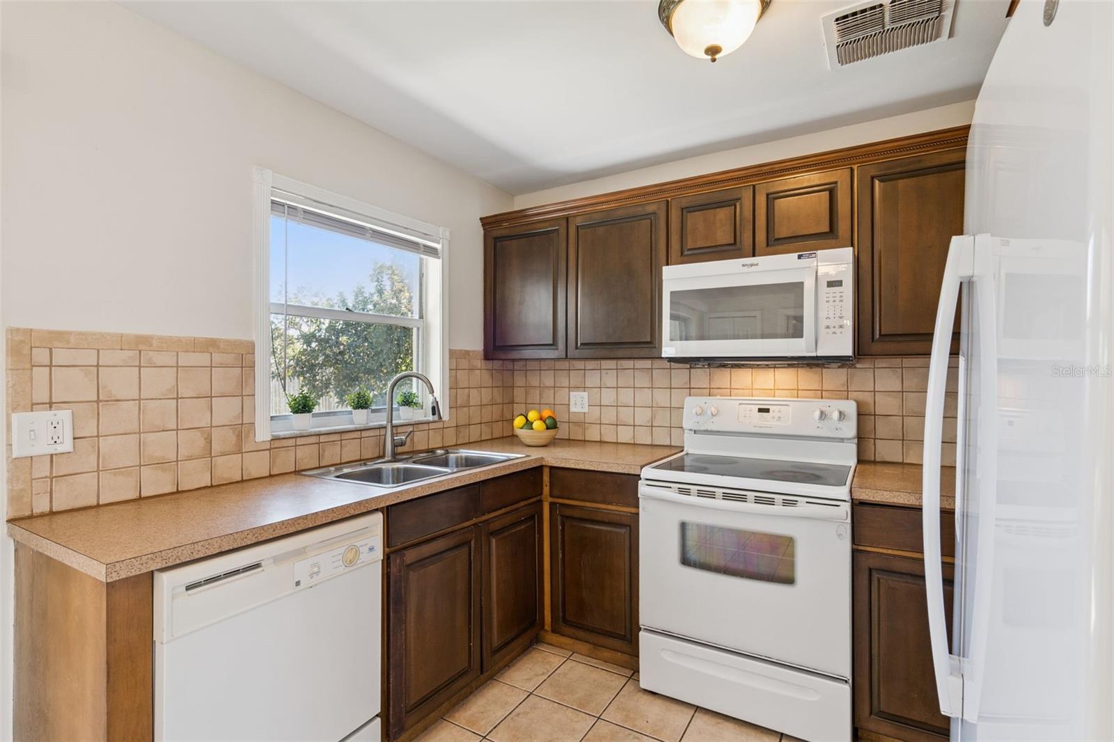 Image 4 of 23 For 3833 Bittern Court