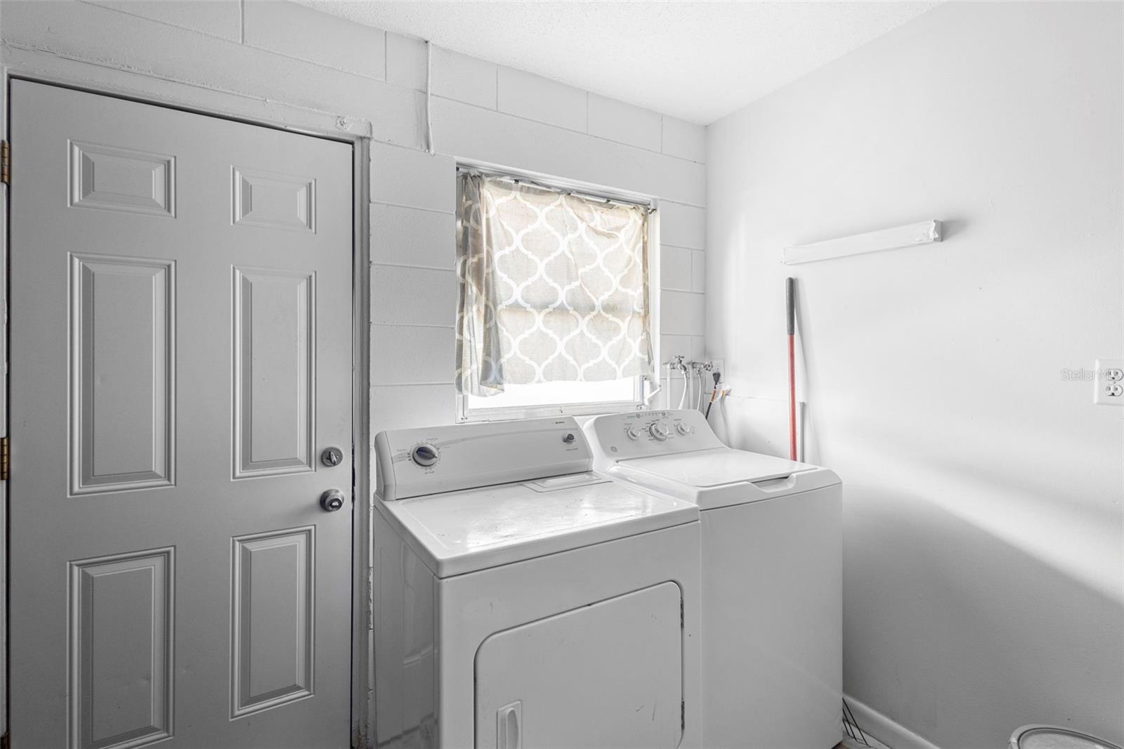 Image 31 of 45 For 138 Meadowlark Drive