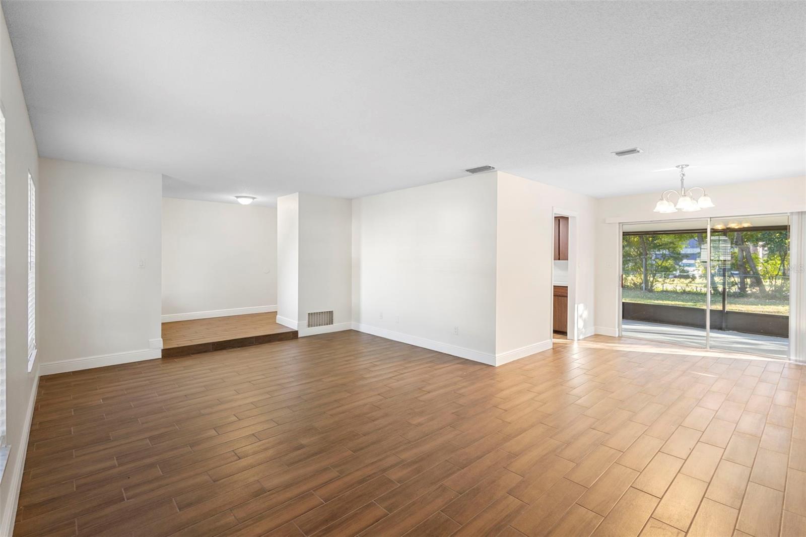 Image 8 of 45 For 138 Meadowlark Drive