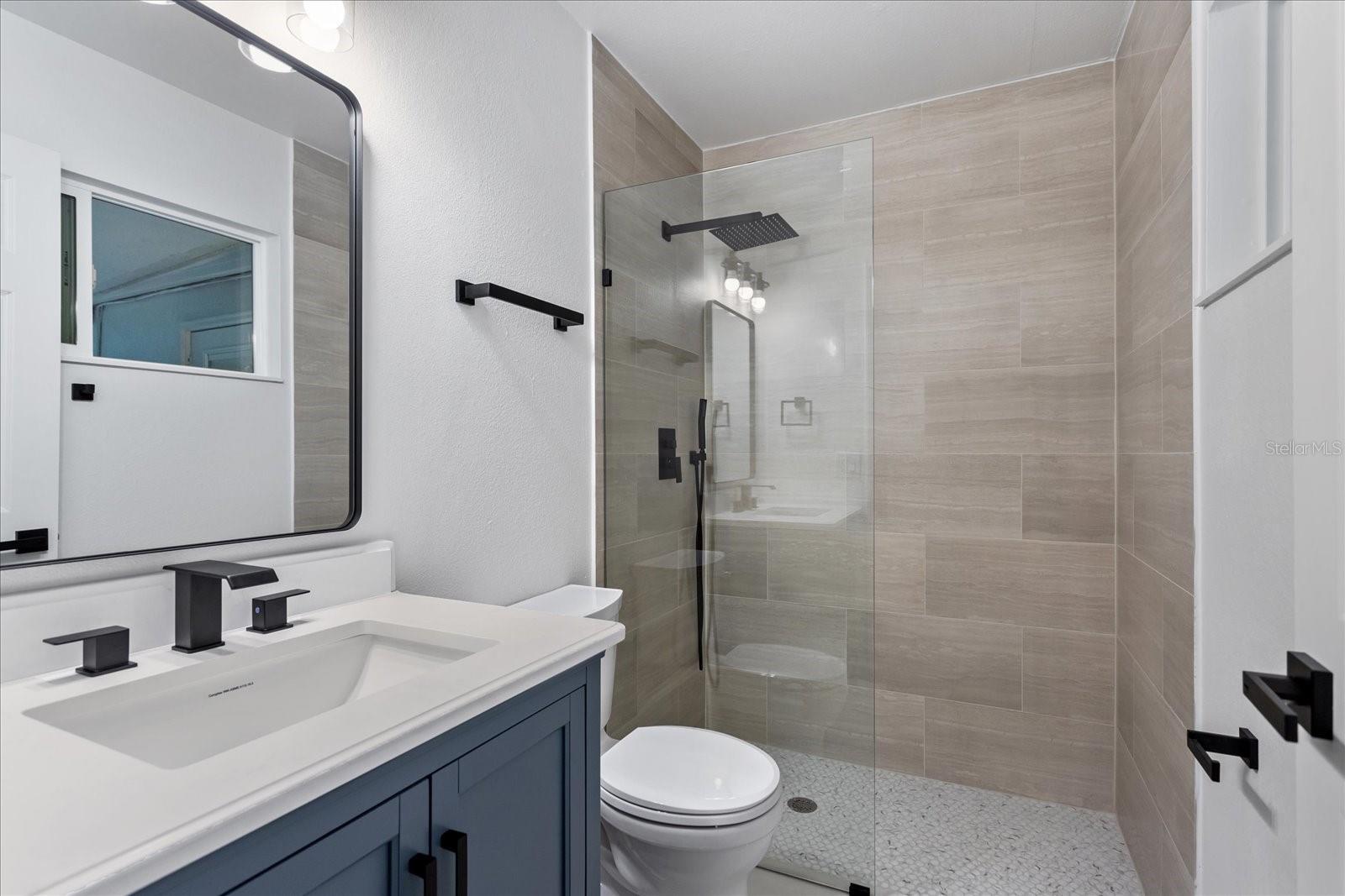 Image 15 of 24 For 781 Riviera Drive Ne